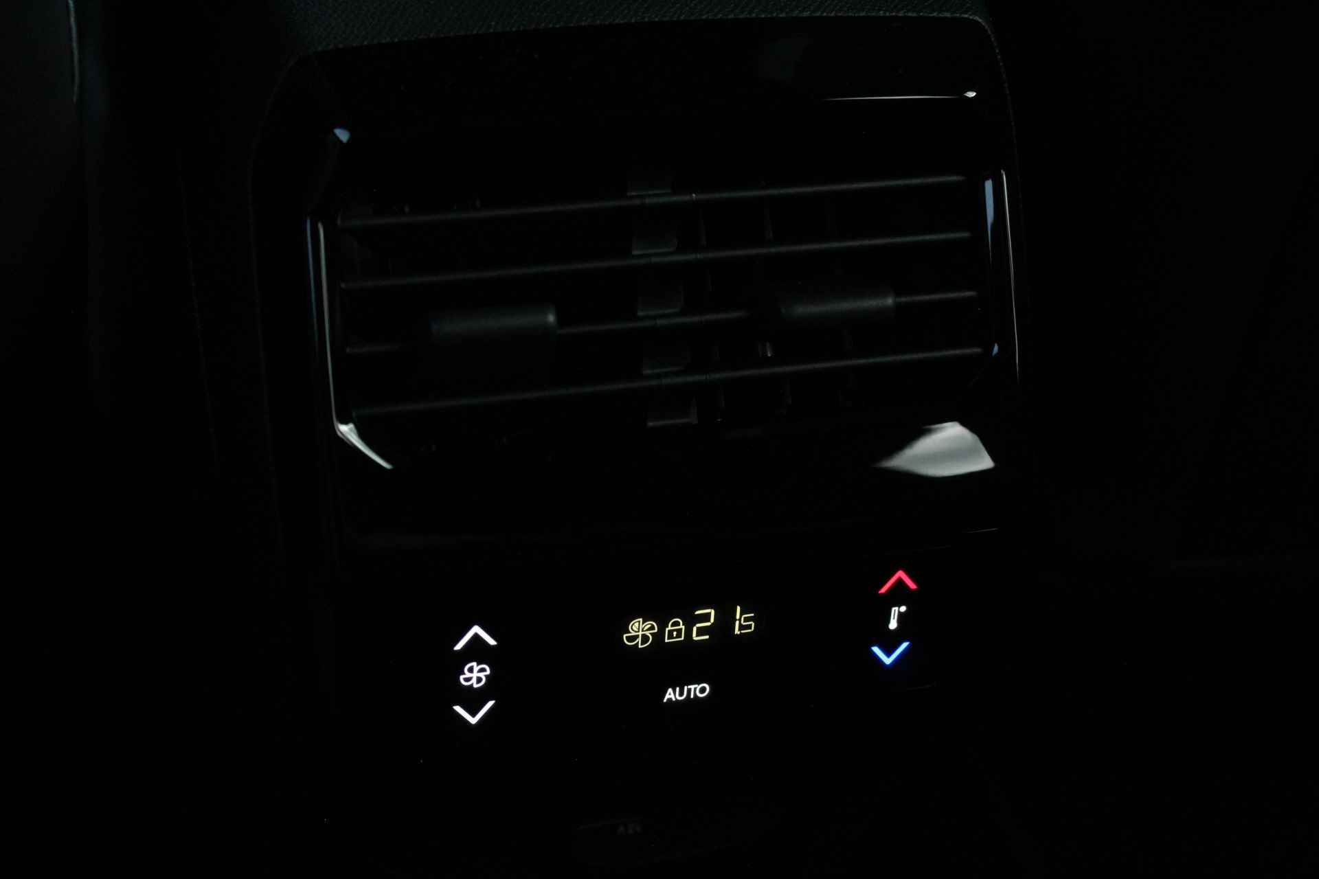 Peugeot E-5008 GT 502KM 73kWh # | Adaptive | Alcantara | 360CAM | Carplay | Elektr. kofferklep - 47/60