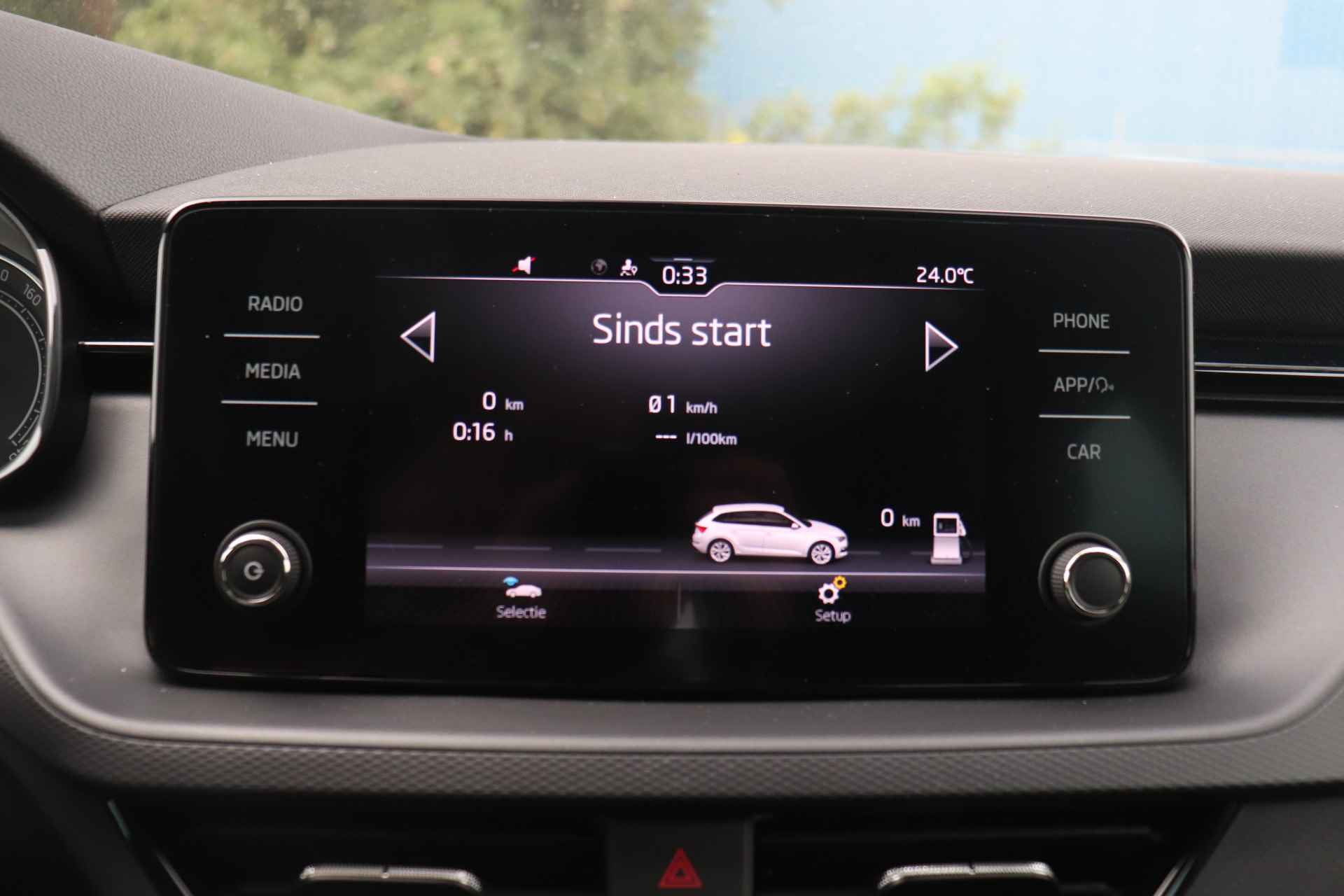 Škoda Scala 1.0 TSI 110pk Ambition | Cruise control | Airco | Smartlink | Parkeersensoren | Airconditioning | - 16/25