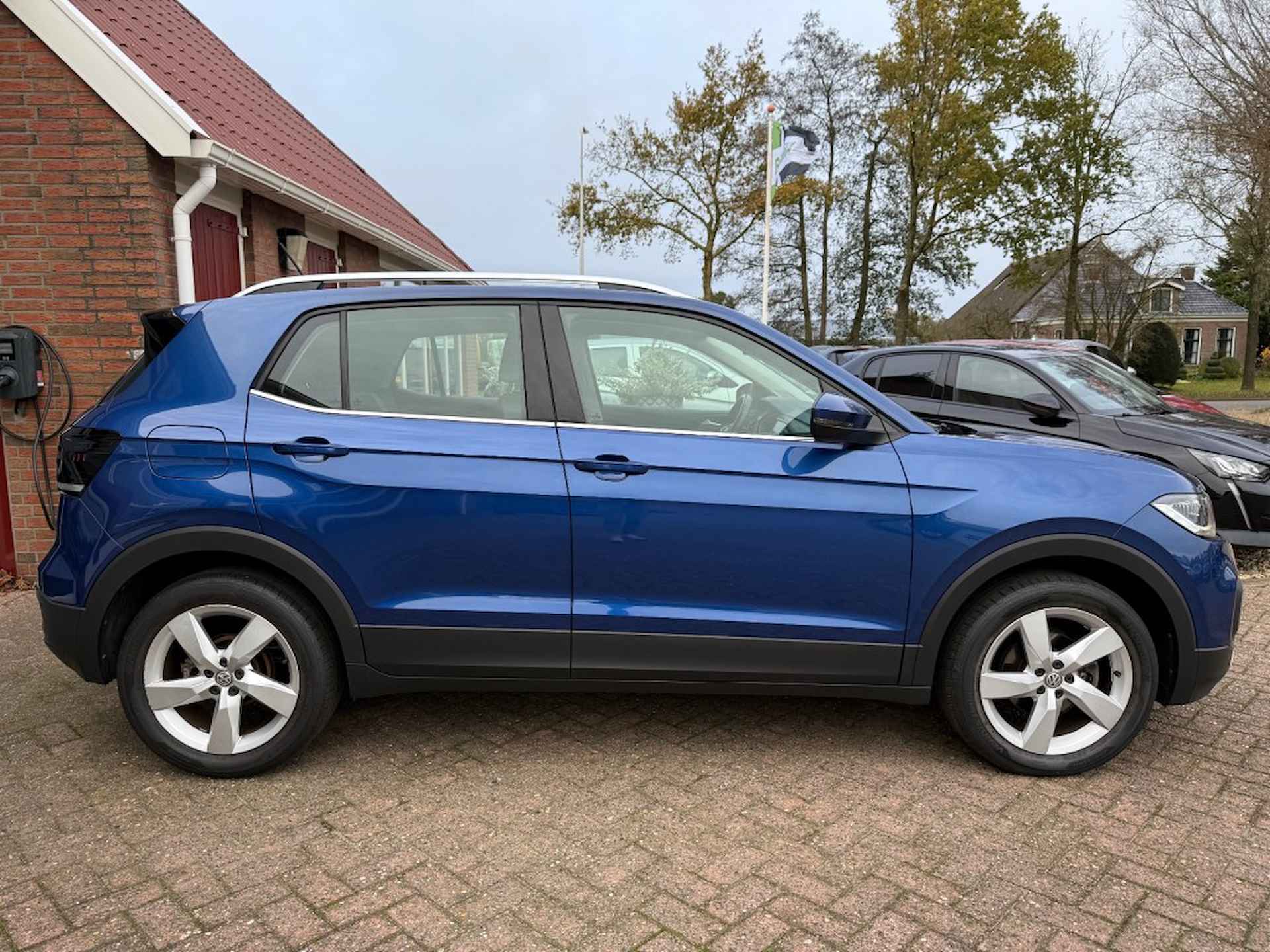 VOLKSWAGEN T-cross 1.0 TSI STYLE AUTOMAAT AIRCO/ECC/NAVIGATIE/PDC VOOR EN ACHTER/EN - 2/38