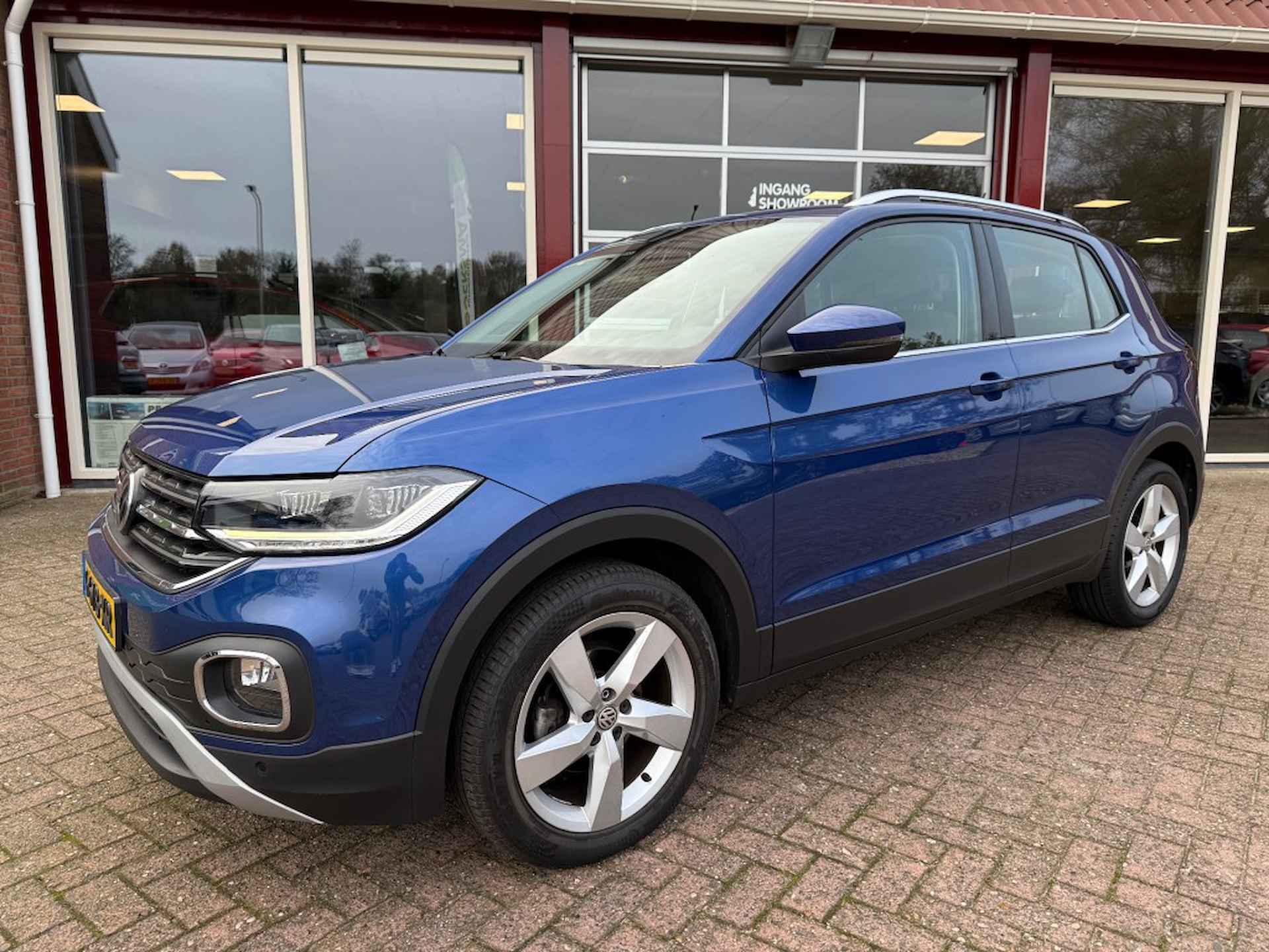 VOLKSWAGEN T-cross 1.0 TSI STYLE AUTOMAAT AIRCO/ECC/NAVIGATIE/PDC VOOR EN ACHTER/EN - 3/38