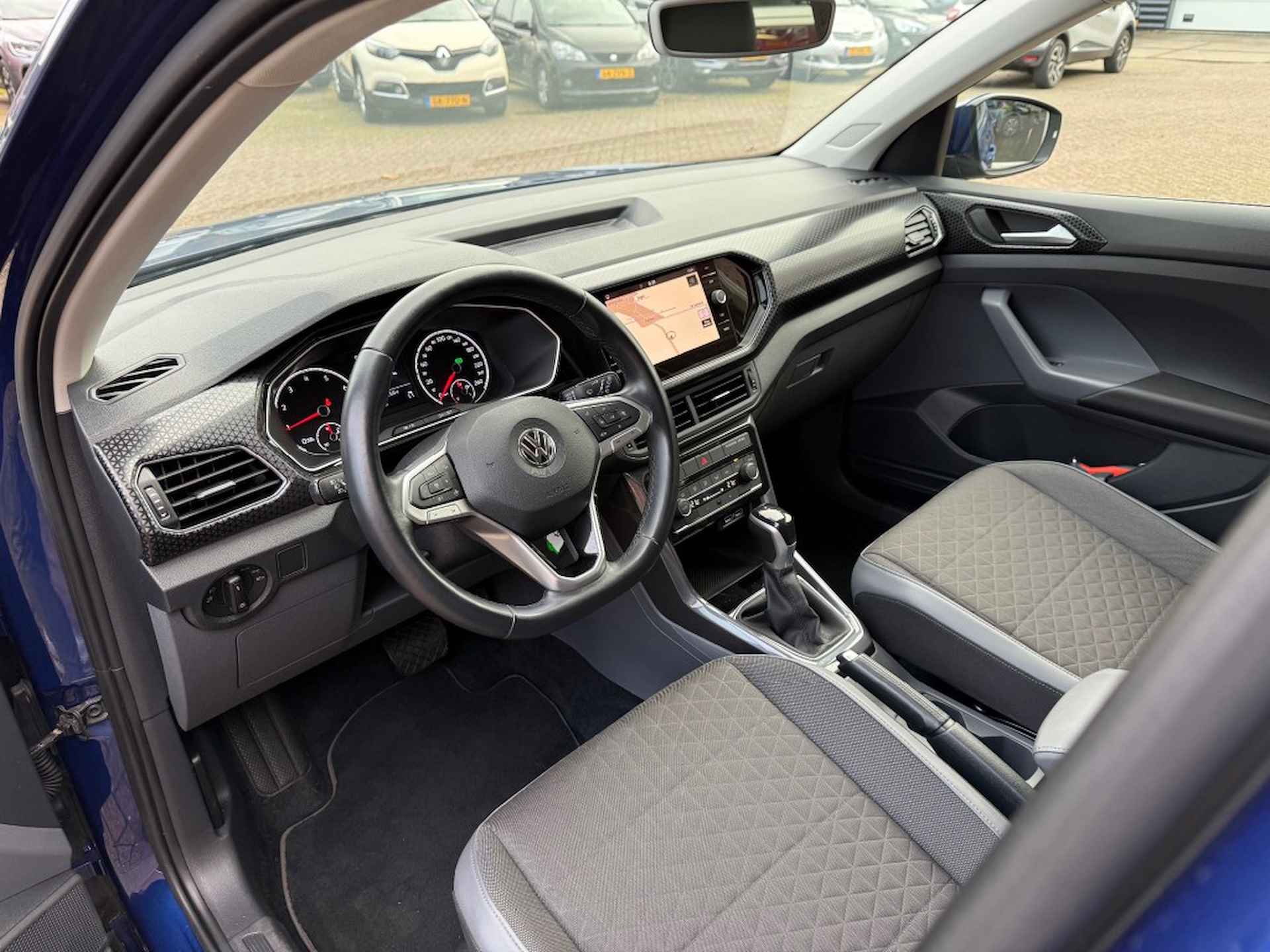 VOLKSWAGEN T-cross 1.0 TSI STYLE AUTOMAAT AIRCO/ECC/NAVIGATIE/PDC VOOR EN ACHTER/EN - 4/38