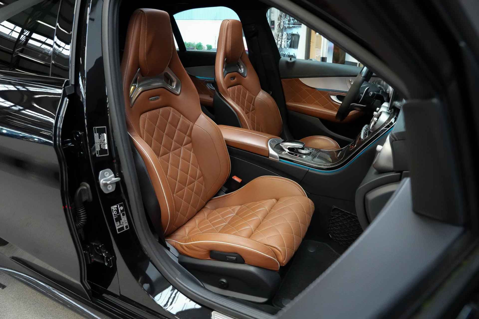 Mercedes-Benz C-klasse C63S 510 pk AMG Bucket seats|Burmester| elekt. stoelen+memory|elekt. haak|carbon|IWC|360|Pano| - 35/61