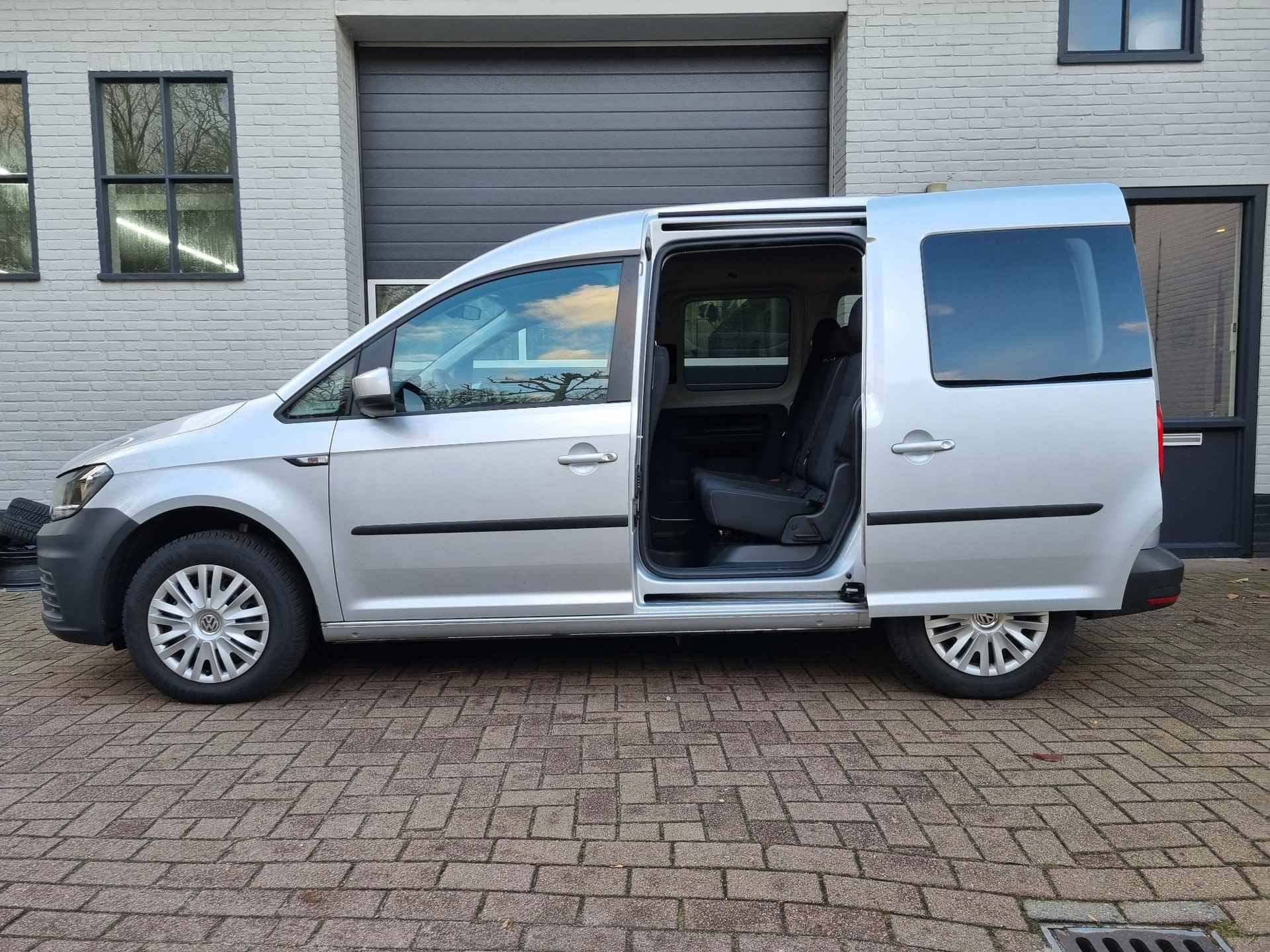 Volkswagen Caddy 1.0 TSI Trendline / AIRCO ECC / CRUISE / PDC - 3/18