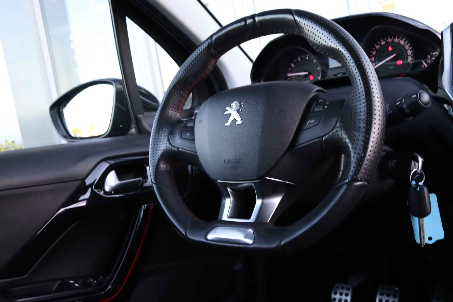 Peugeot 208 1.2 110 pk PureTech GT-line | Camera | Cruise control | Carplay | Sensoren achter - 27/35