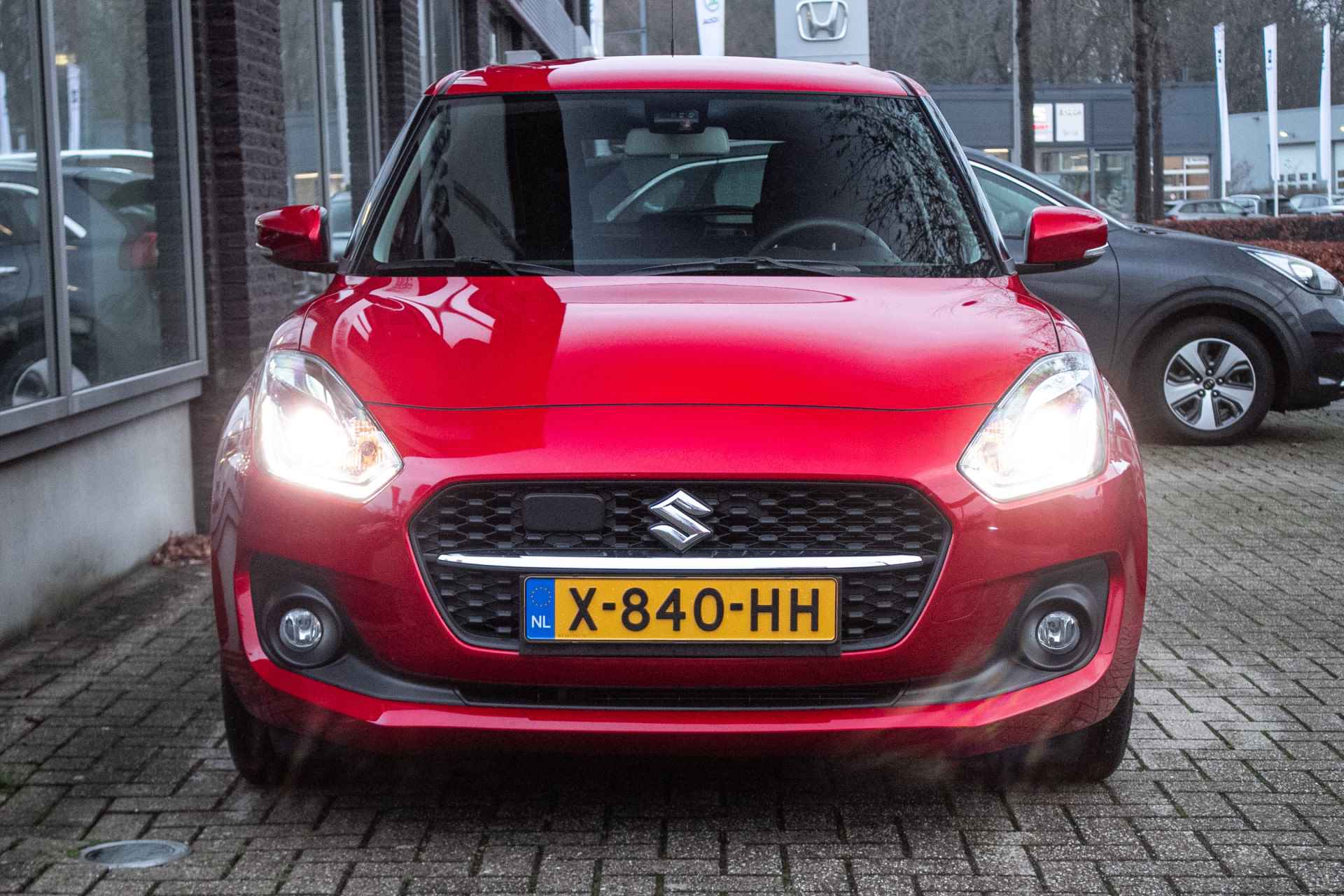 Suzuki Swift 1.2 Style Smart Hybrid - All-in rijklrprs | navigatie | adaptive cruise - 8/37