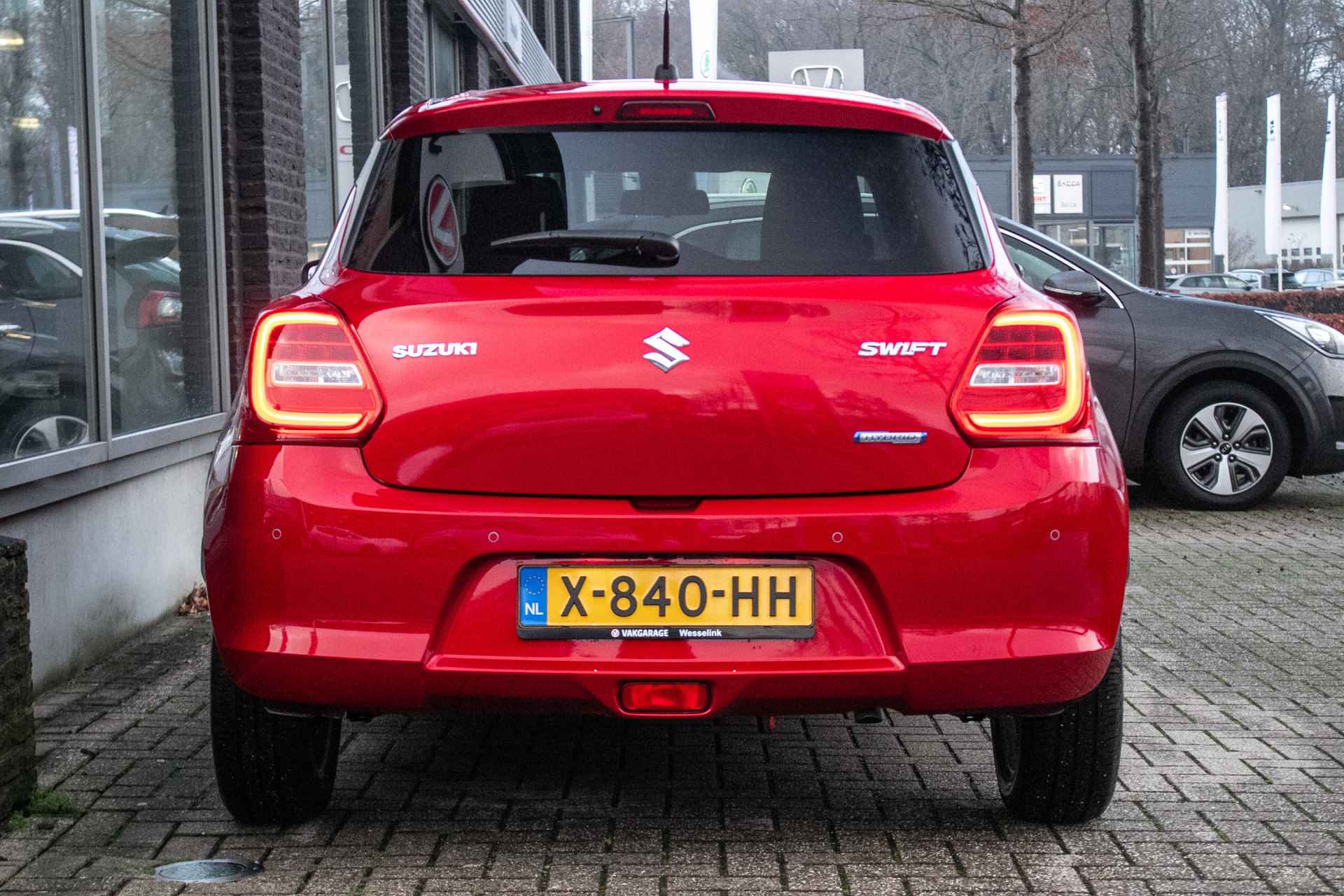 Suzuki Swift 1.2 Style Smart Hybrid - All-in rijklrprs | navigatie | adaptive cruise - 9/37