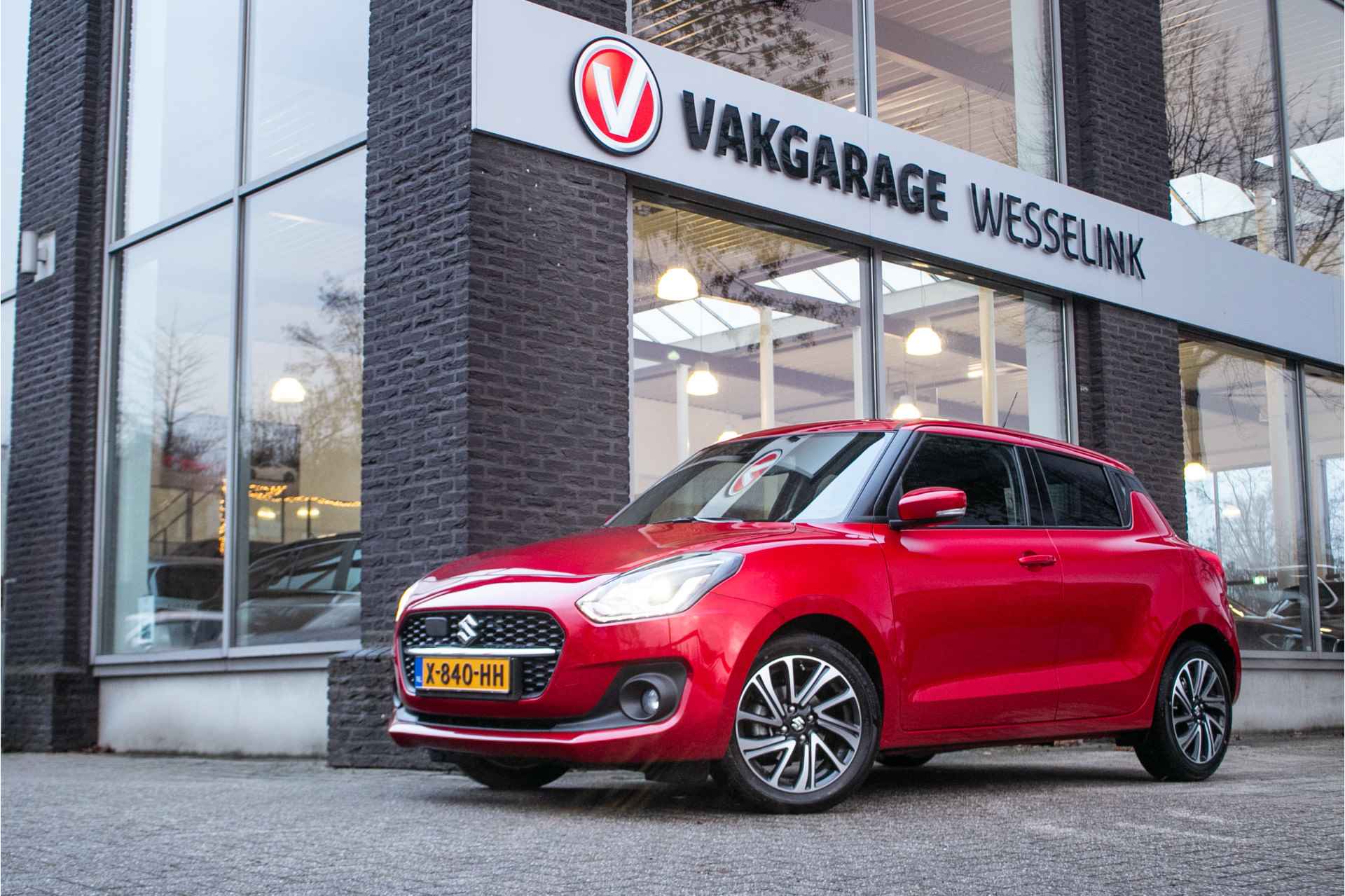 Suzuki Swift 1.2 Style Smart Hybrid - All-in rijklrprs | navigatie | adaptive cruise - 12/37