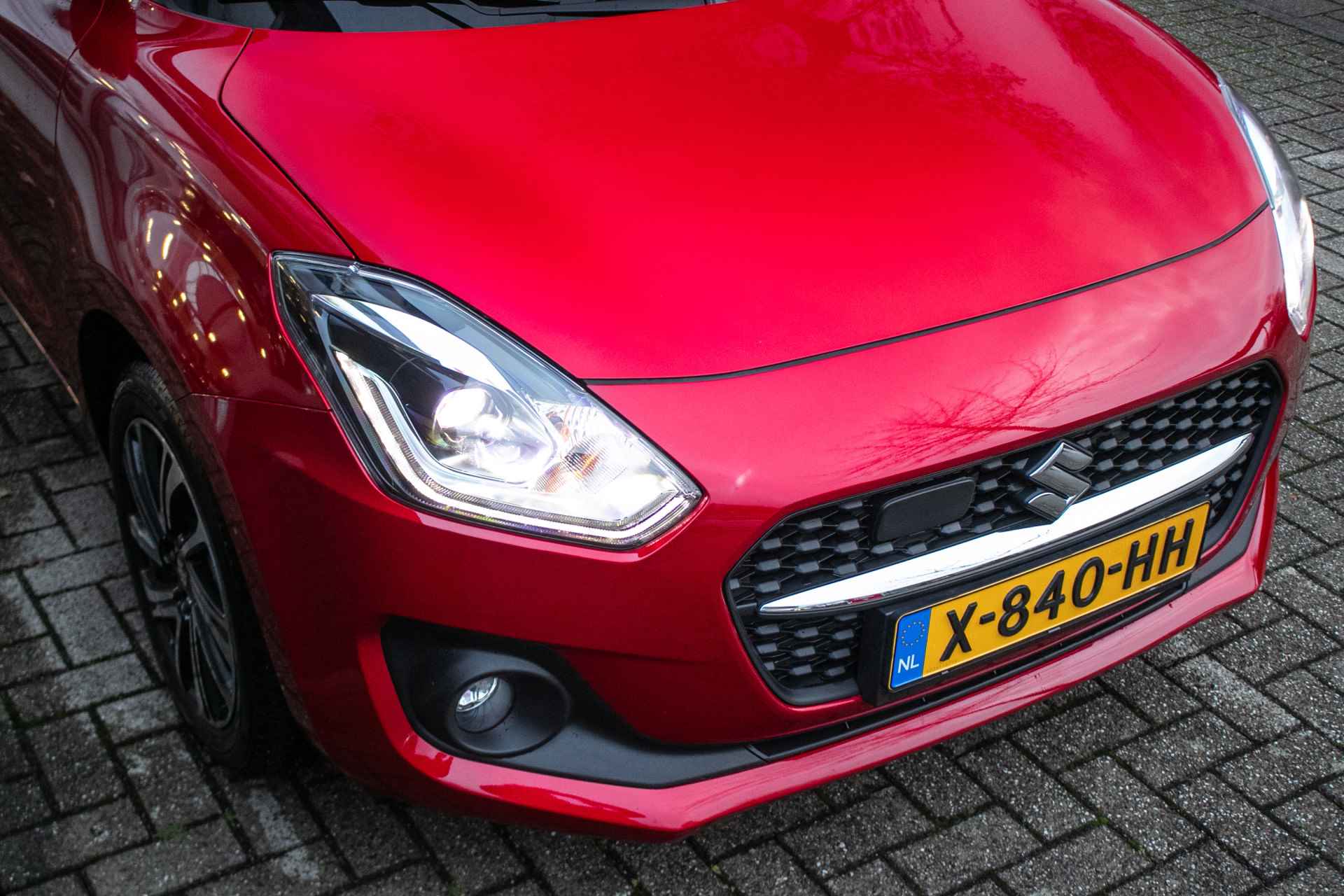 Suzuki Swift 1.2 Style Smart Hybrid - All-in rijklrprs | navigatie | adaptive cruise - 19/37