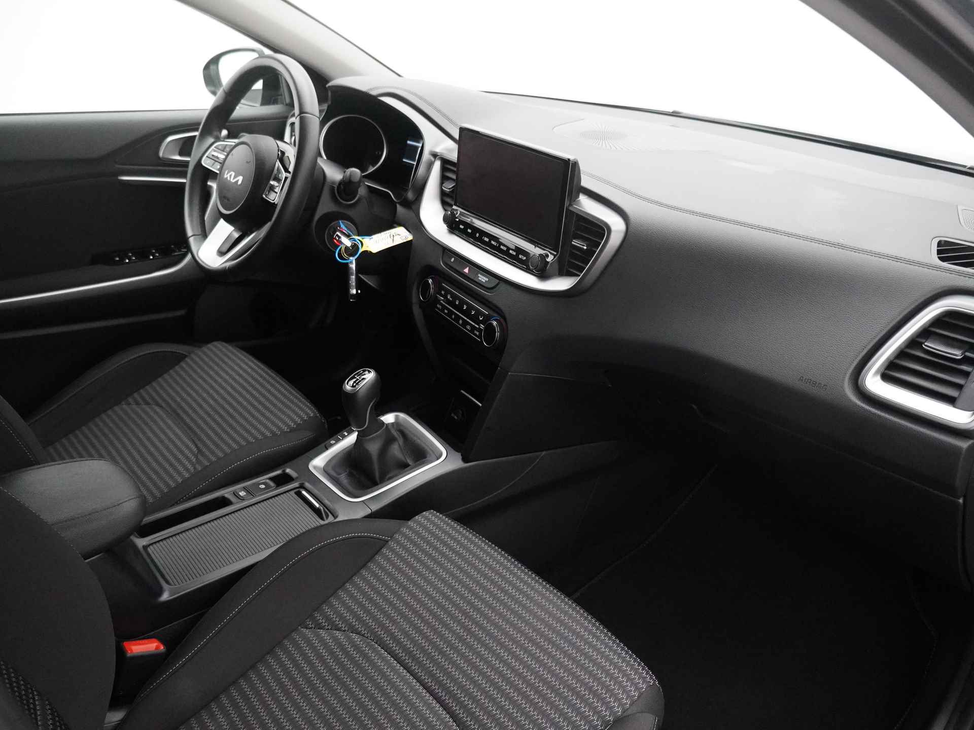 Kia Ceed Sportswagon 1.0 T-GDi DynamicLine - Achteruitrijcamera - Airco - Cruise Control - Lane Assist - Fabrieksgarantie tot 2030 - 41/48