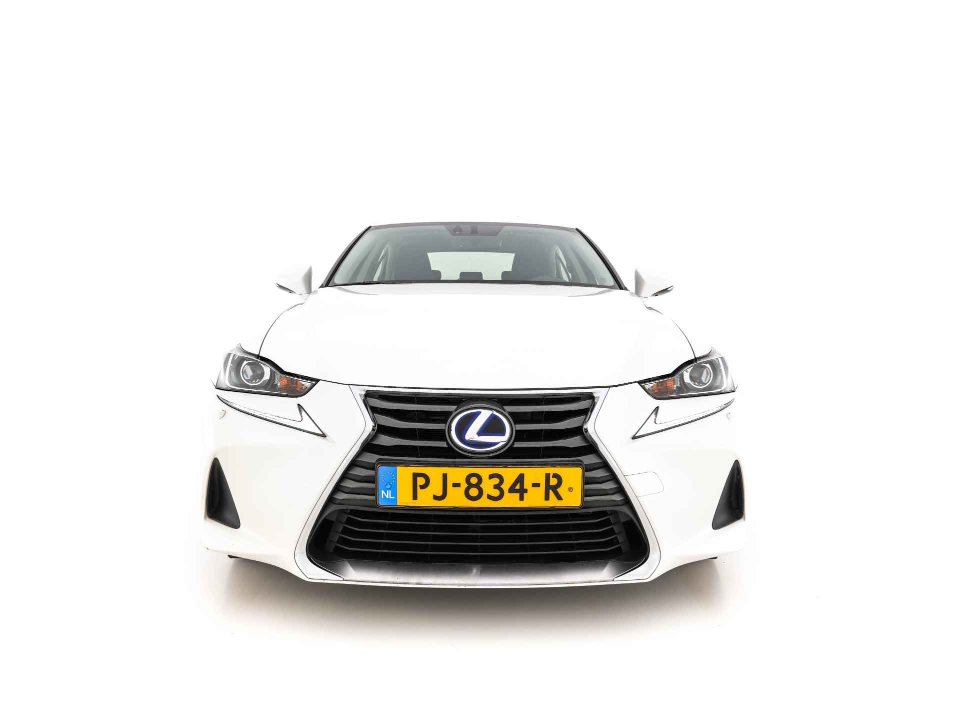 Lexus IS 300h Hybrid Business Line Aut. *NAVI-FULLMAP | FULL-LED | LEDER-MICROFIBRE | CAMERA | SHIFT-PADDLES | ECC | PDC | CRUISE | SPORT-SEATS | 17''ALU* - 2/34