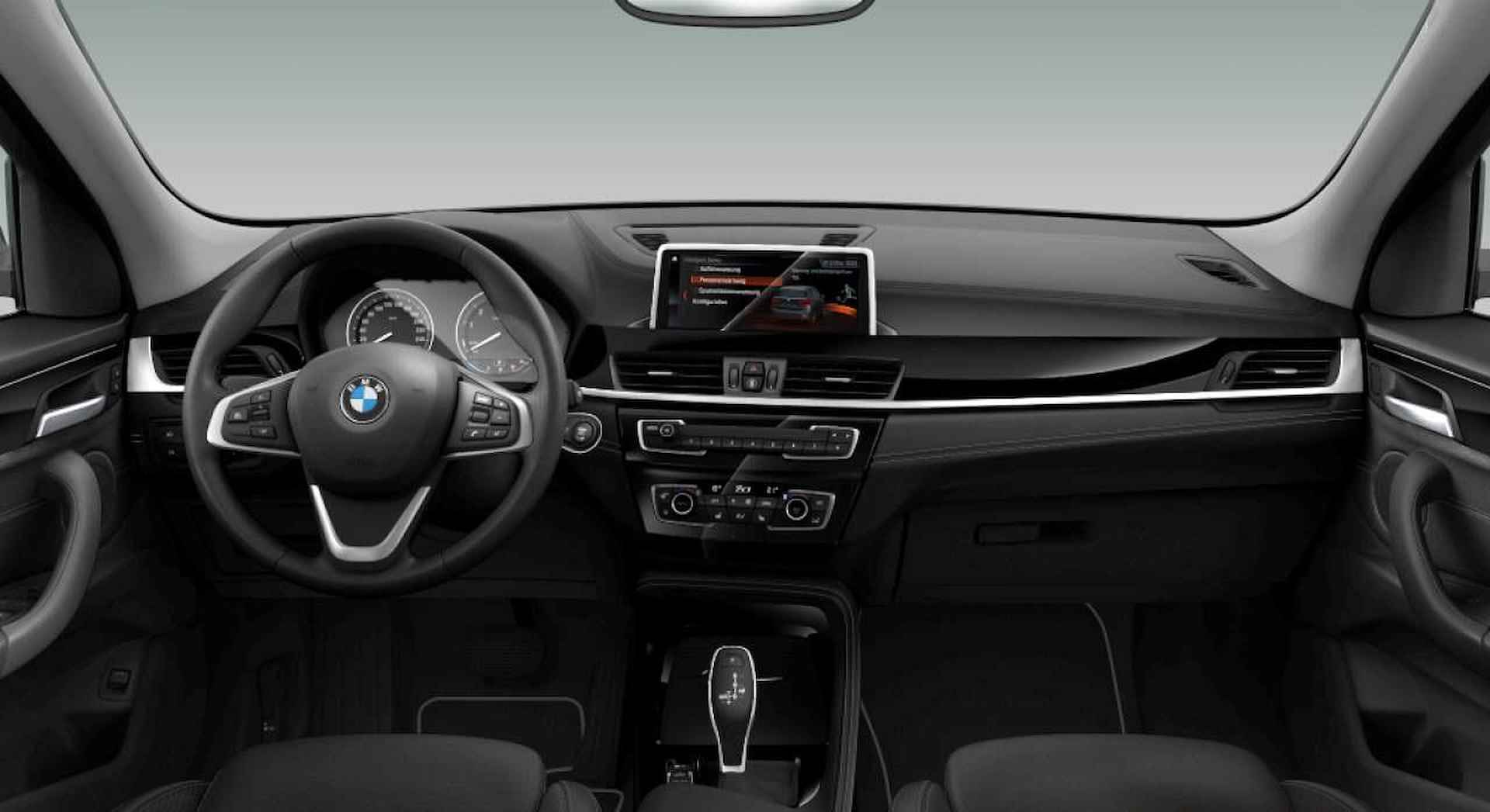 BMW X1 xDrive20i High Executive Sport Line - Panoramadak - Park/Driving assistant - Elektrische Achterklep - Elektrisch verwarmde voorstoelen - Getinte Ruiten - Sportstuur - Armsteun voor - Performance Control - - 3/18