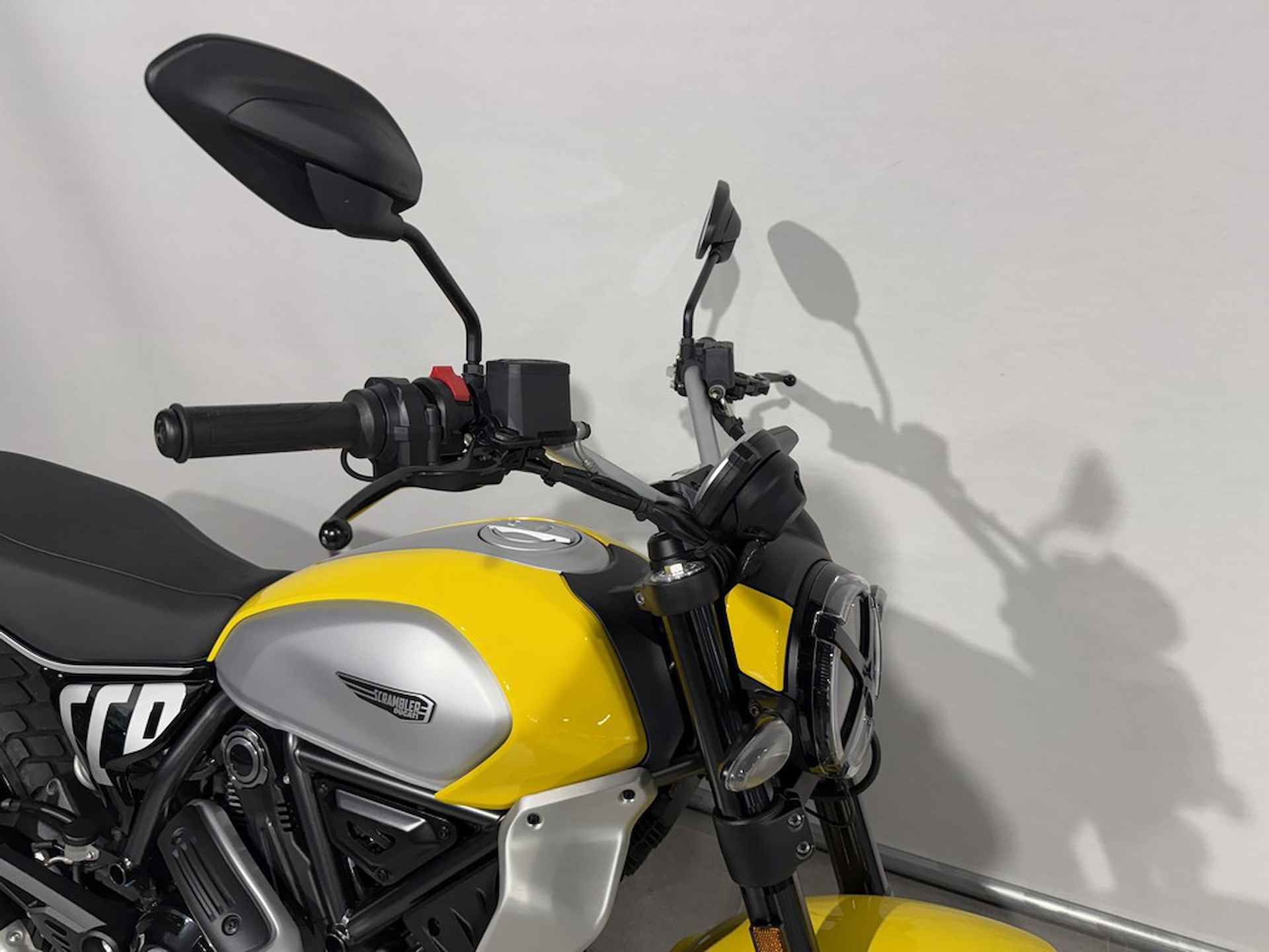 Ducati SCRAMBLER - 9/10