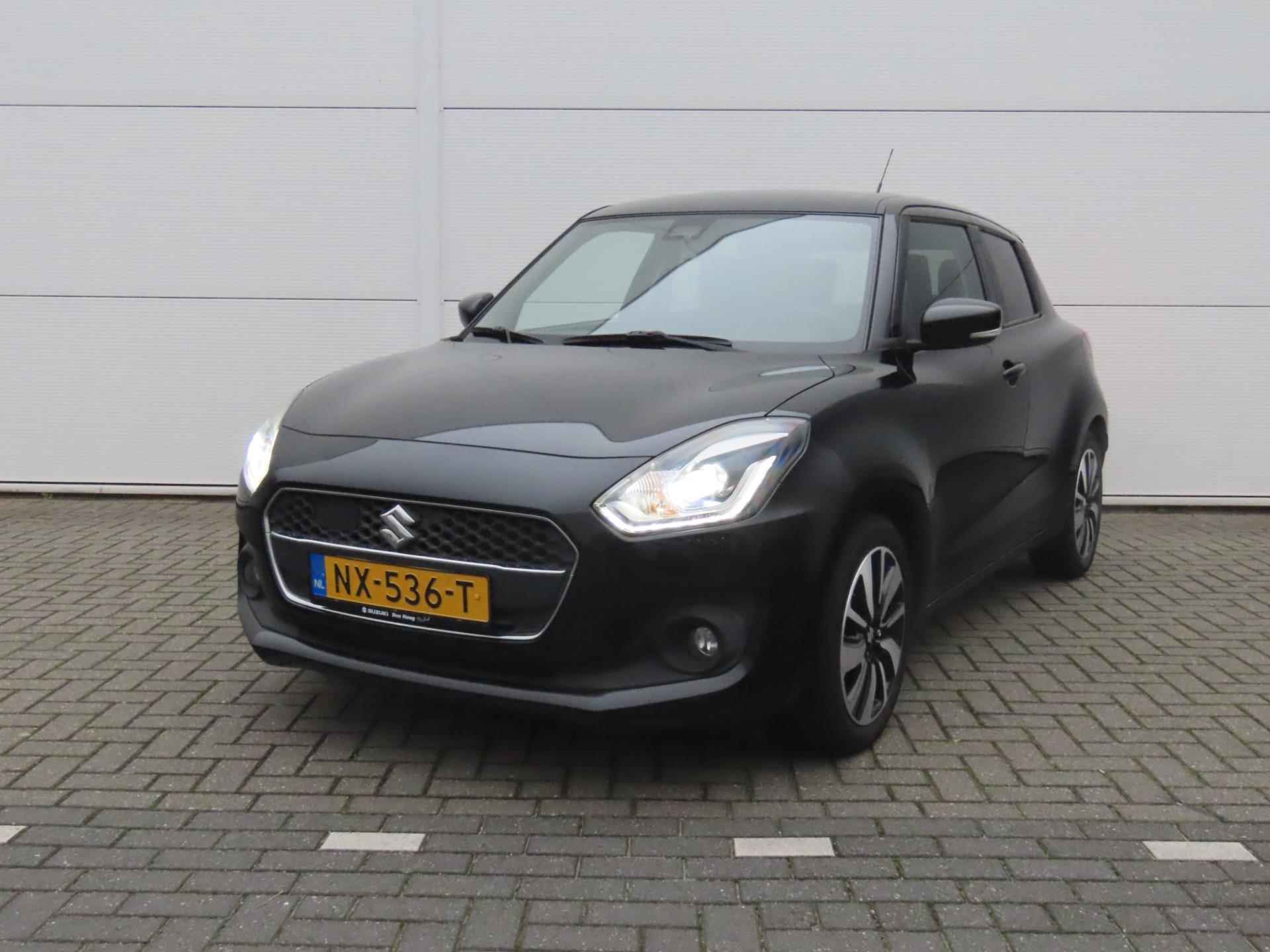 Suzuki Swift 1.0 Stijl Smart Hybrid / Navigatie / Apple Carplay / Climate Controle / Cruise Controle - 2/26