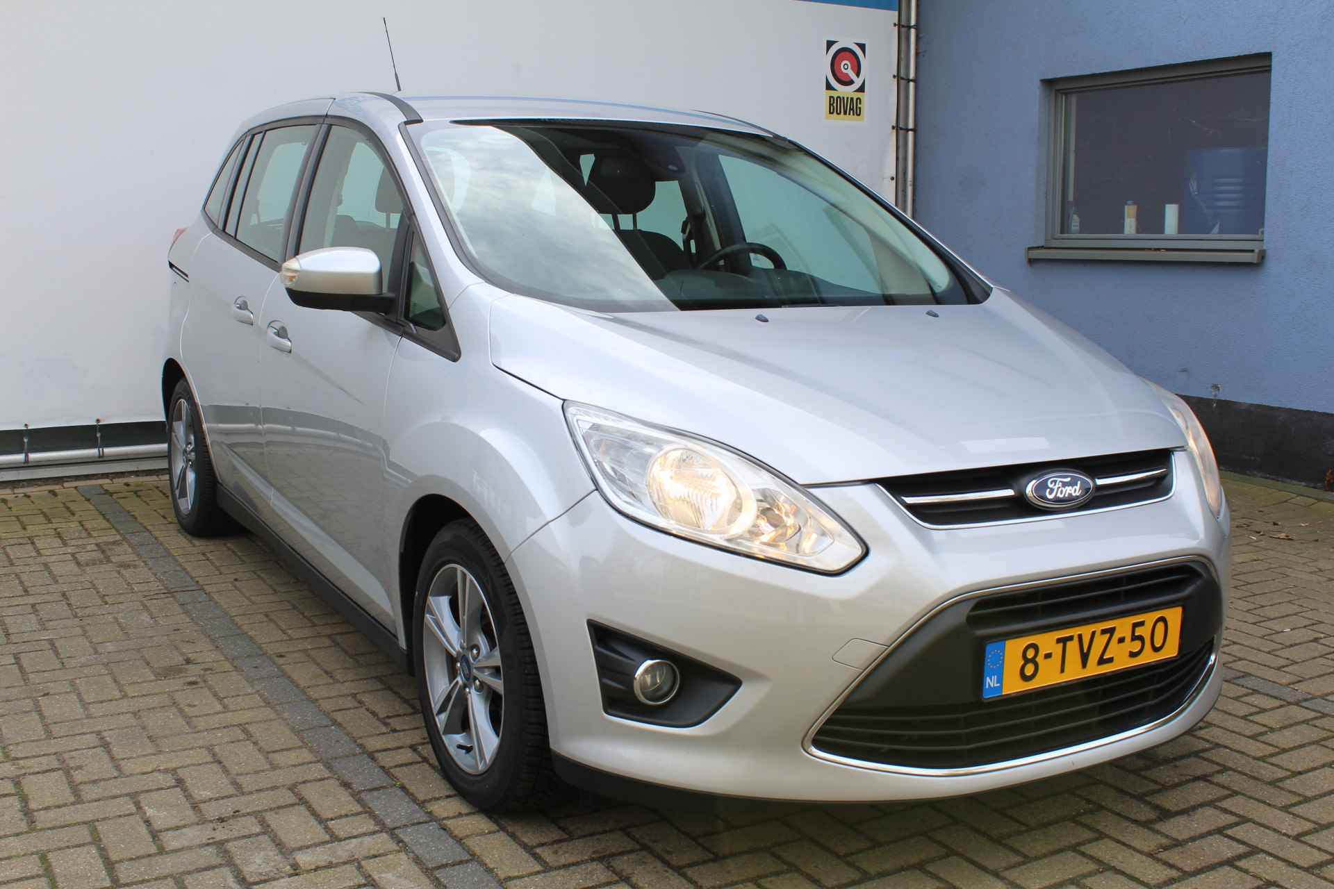 Ford Grand C-Max 1.0 Edition | Navigatie | Airco | Cruise controle | Parkeersensoren achter | Trekhaak | 16 Inch LMV | Verstelbare achterbank | Zonnescherm achter | Origineel NL auto | NAP | - 5/50