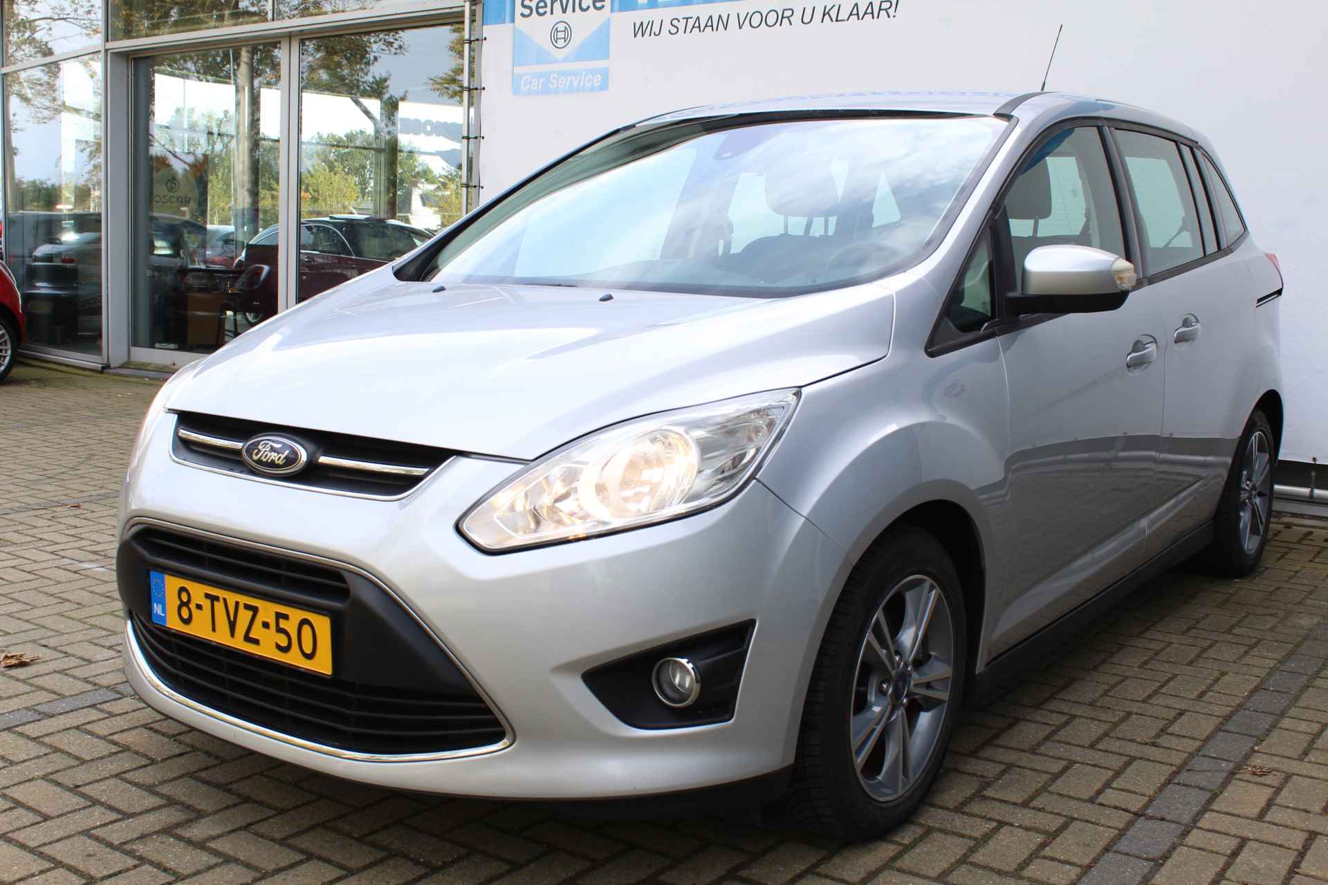 Ford Grand C-Max 1.0 Edition | Navigatie | Airco | Cruise controle | Parkeersensoren achter | Trekhaak | 16 Inch LMV | Verstelbare achterbank | Zonnescherm achter | Origineel NL auto | NAP | - 7/50