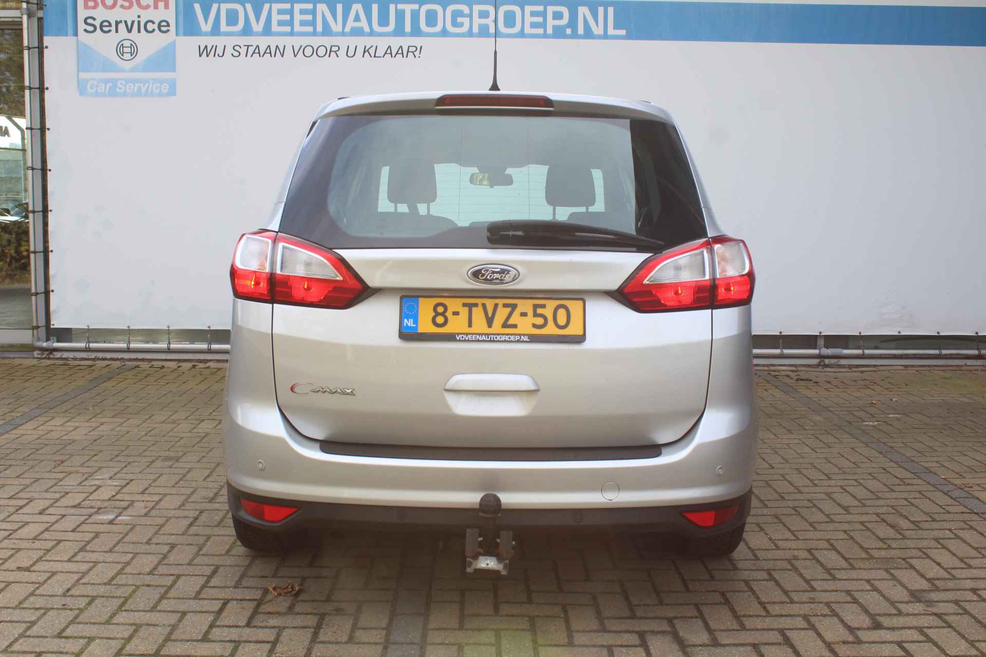 Ford Grand C-Max 1.0 Edition | Navigatie | Airco | Cruise controle | Parkeersensoren achter | Trekhaak | 16 Inch LMV | Verstelbare achterbank | Zonnescherm achter | Origineel NL auto | NAP | - 9/50