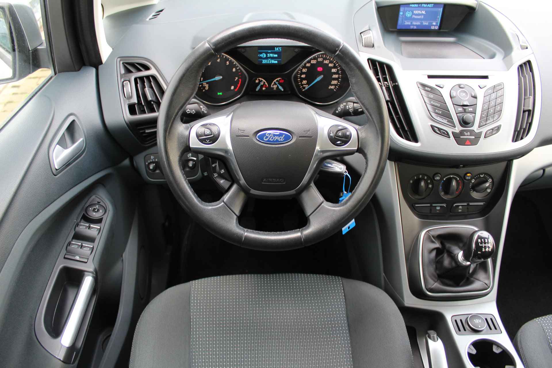 Ford Grand C-Max 1.0 Edition | Navigatie | Airco | Cruise controle | Parkeersensoren achter | Trekhaak | 16 Inch LMV | Verstelbare achterbank | Zonnescherm achter | Origineel NL auto | NAP | - 26/50