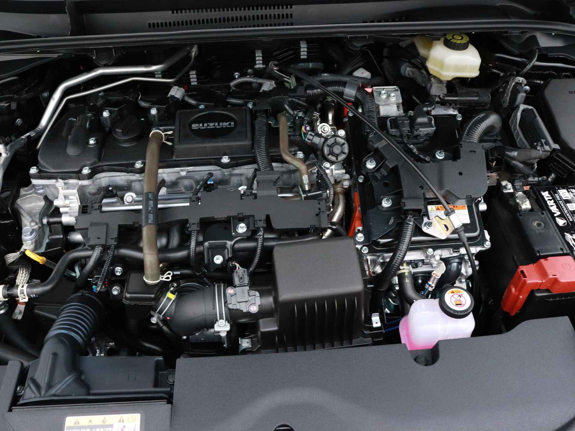 Suzuki Swace 1.8 Hybrid Style | Voorraad auto | Snelrijden | - 33/38