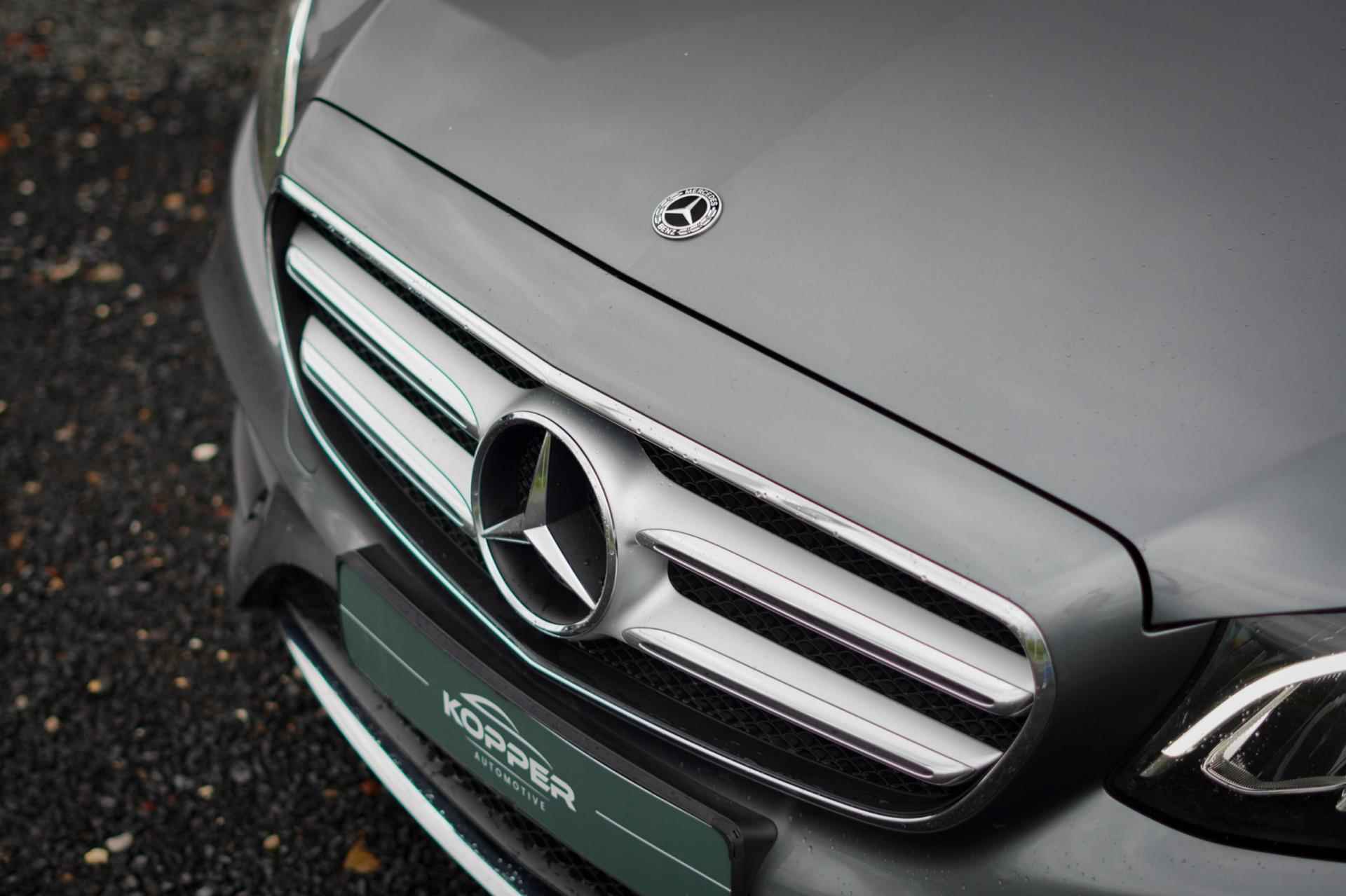 Mercedes-Benz E-klasse Estate 200 AMG / Pano / Widescreen / NL BTW Auto / 19'' - 13/49