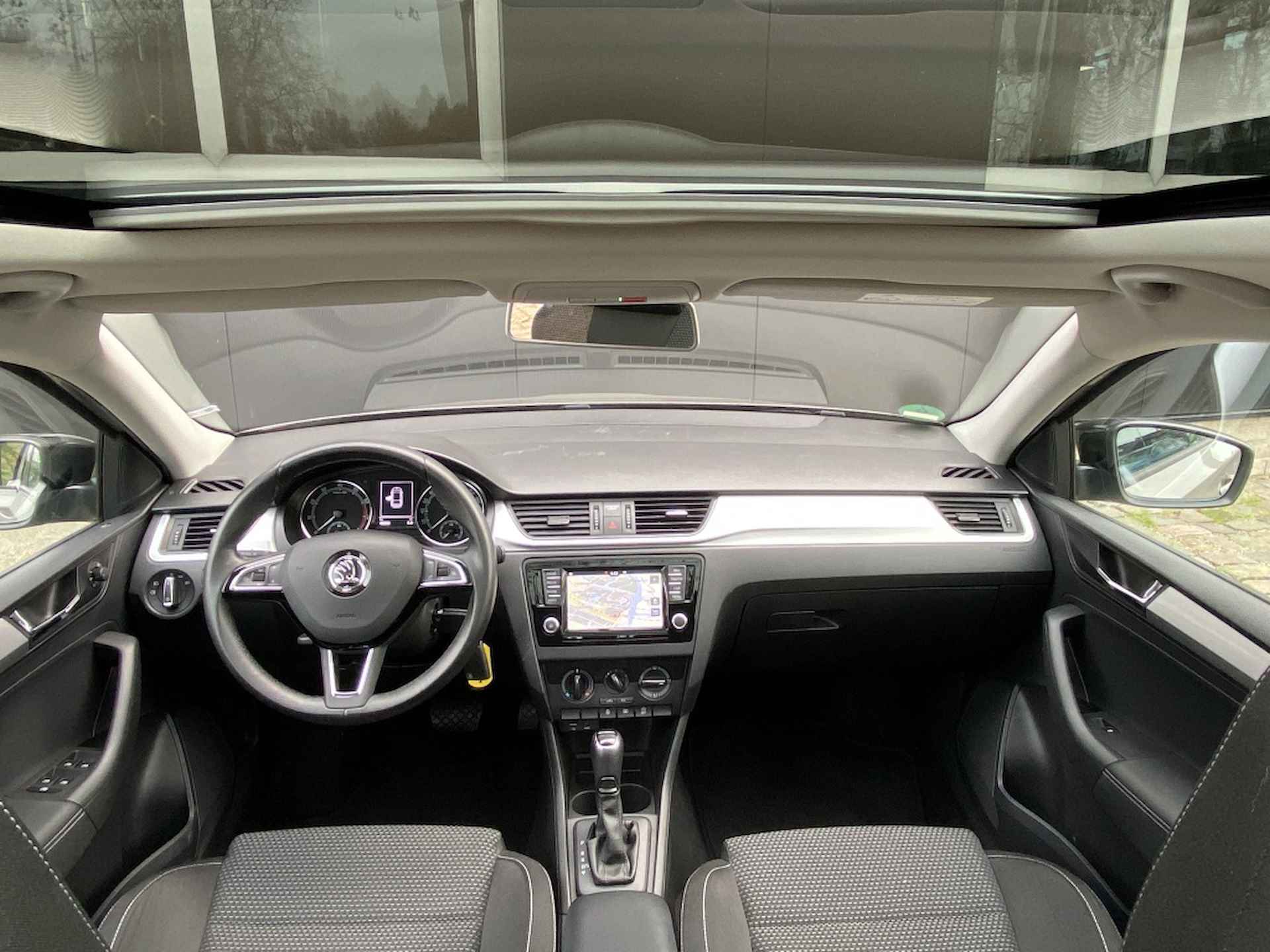 Skoda Rapid Spaceback 1.4TSI 125PK Aut. Style/Panodak/Navi/Apple Carplay/DSG - 24/48