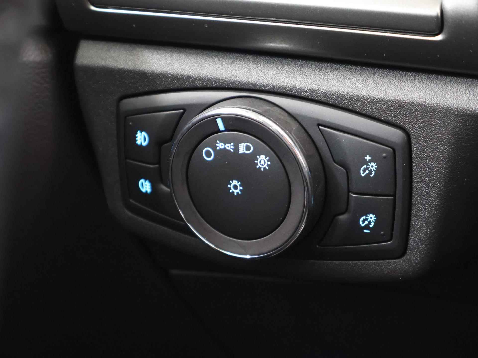 Ford Mondeo 2.0 IVCT HEV Vignale | LED koplampen | Lederen interieur | Stoelverwarming | Navigatie | - 35/45