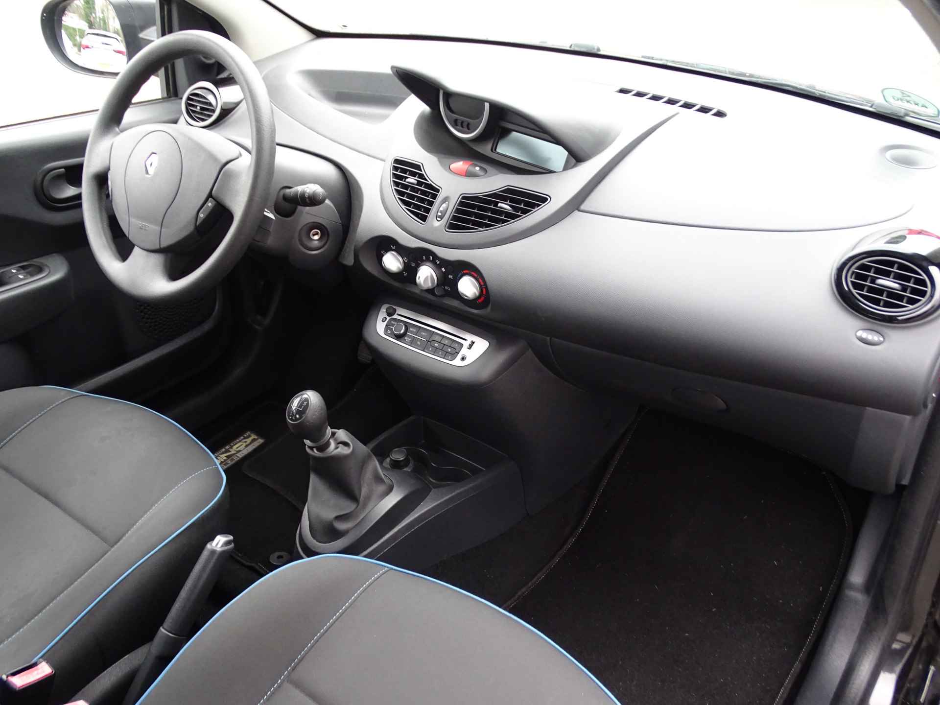 Renault Twingo 1.2 16V Dynamique Airco, Bluetooth! - 7/37