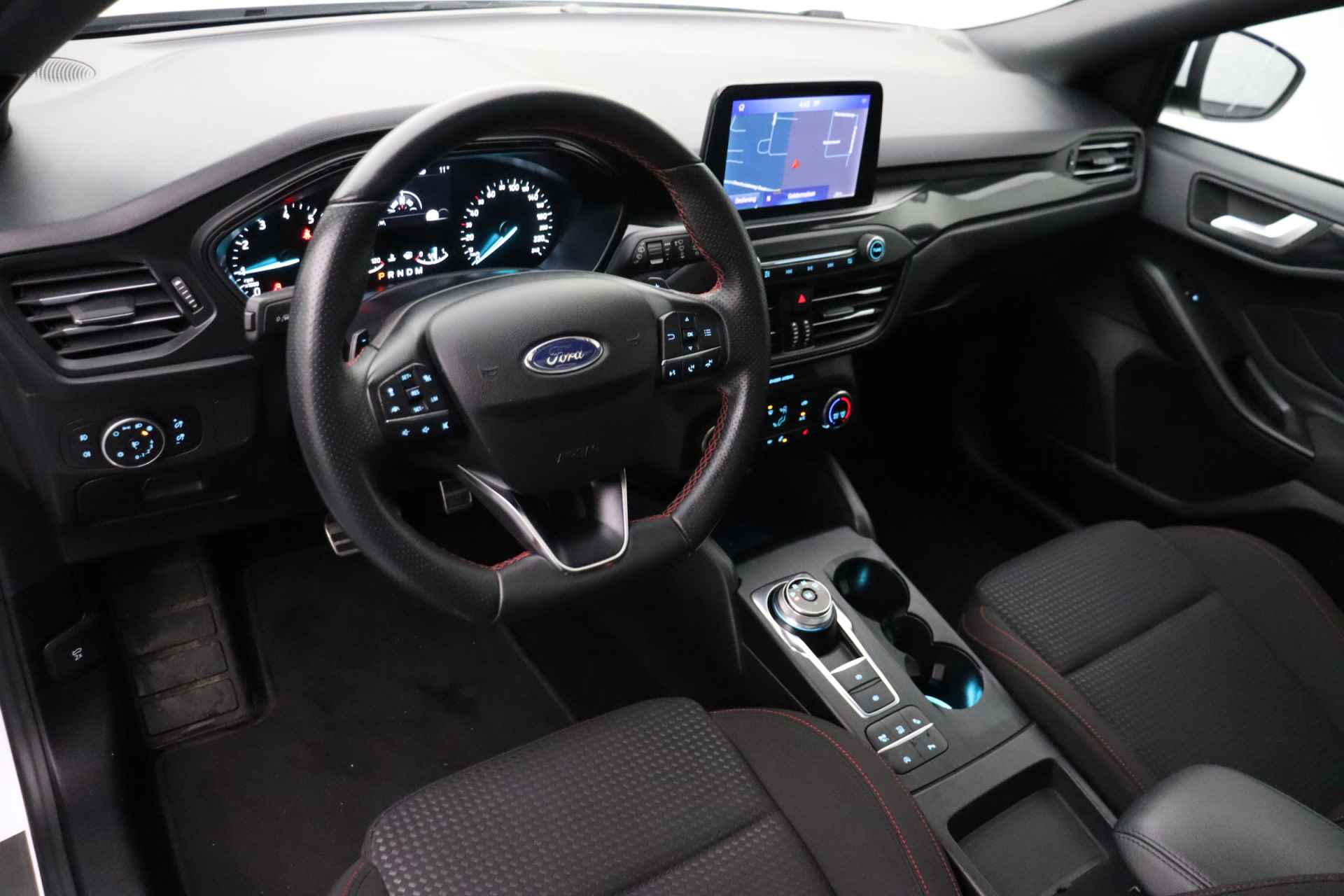 Ford FOCUS Wagon 1.5 EcoBoost 150pk ST Line | Automaat | Panoramadak | Adaptieve cruise control - 10/32