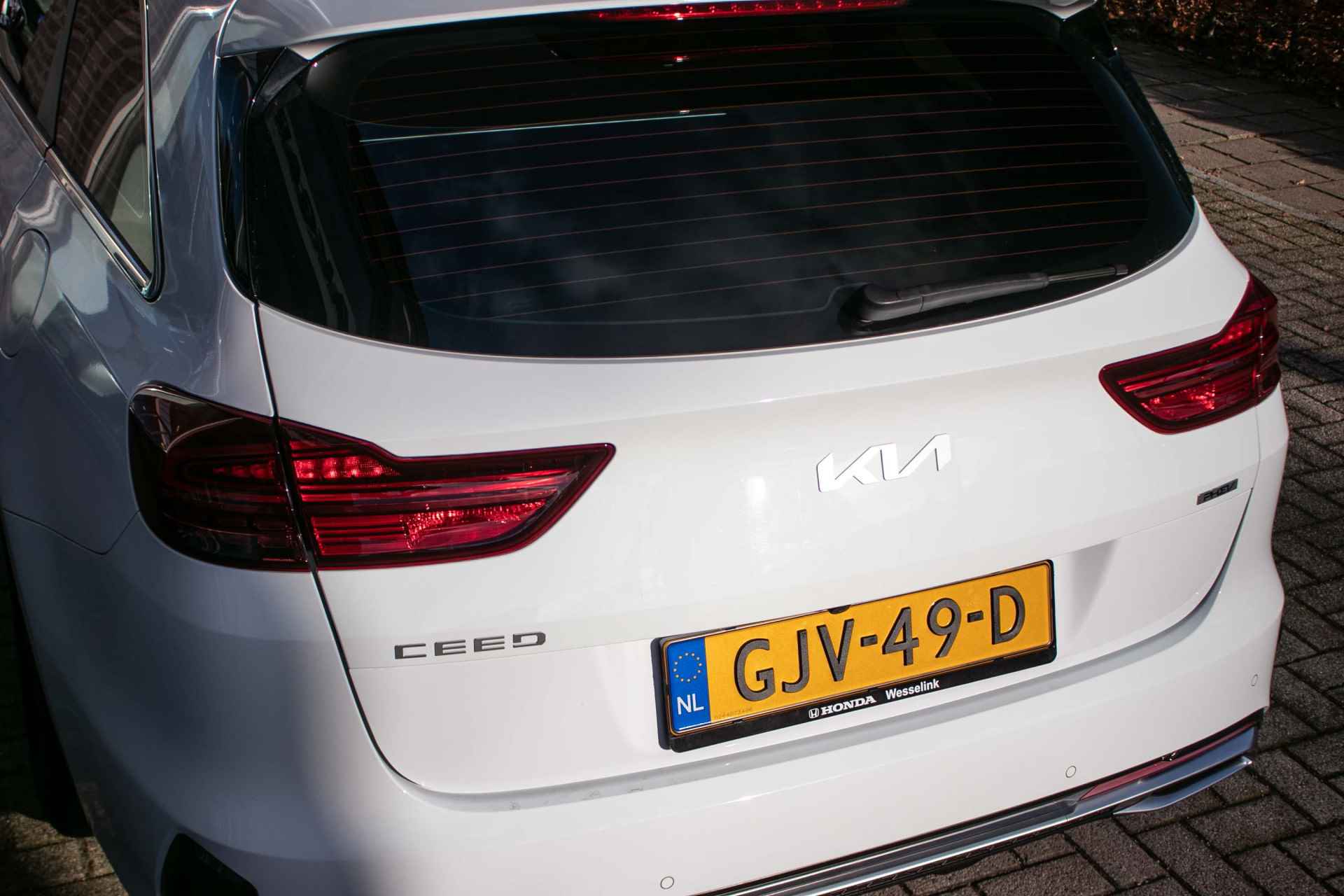 Kia Ceed Sportswagon 1.6 GDI PHEV DynamicLine - All-in rijklrprs | Carplay | Adpt. cruise | Camera | stuurverw. - 27/44