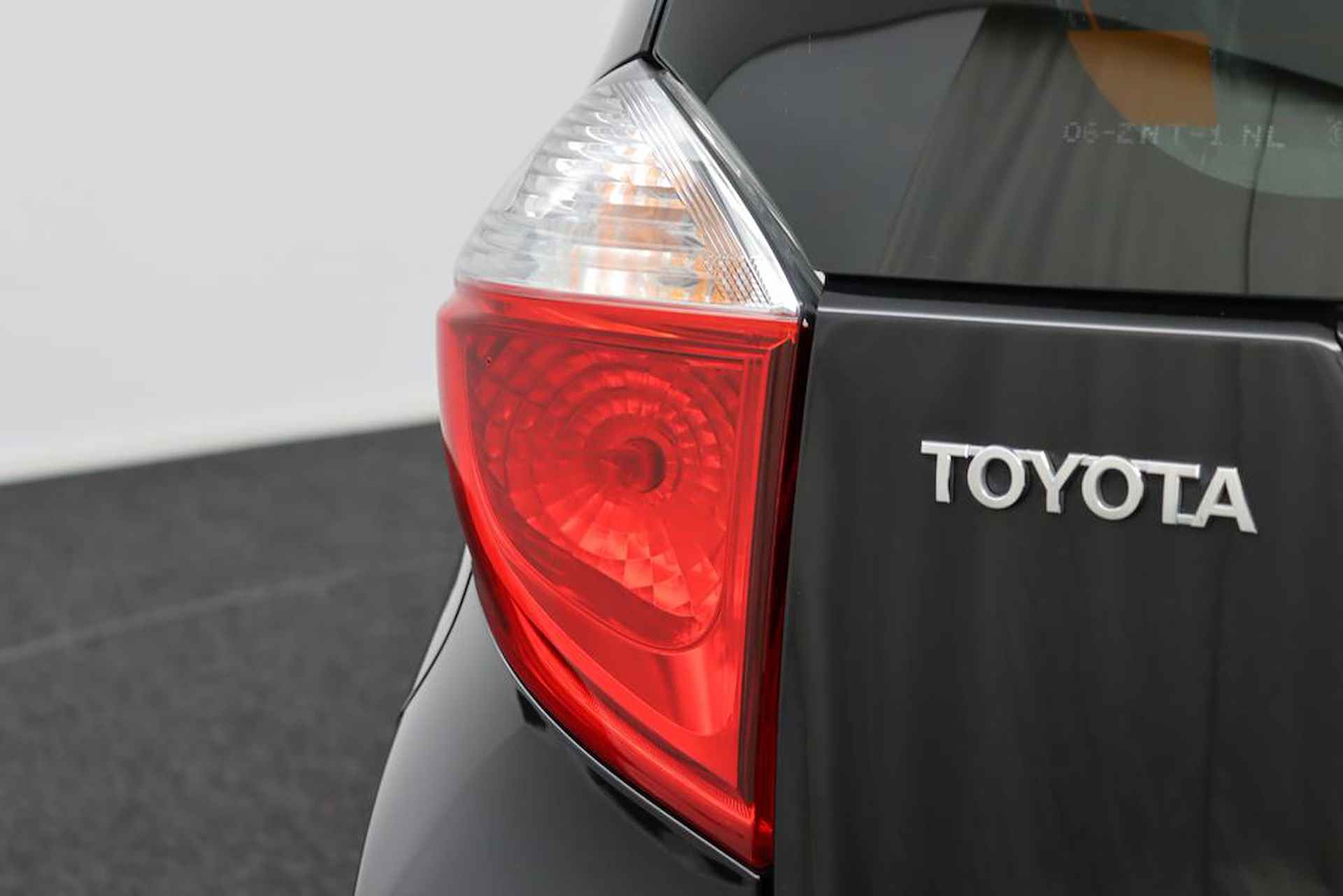 Toyota Verso-S 1.3 VVT-i Aspiration | Trekhaak | Cruise Control | Navigatie | Panoramadak | - 41/51