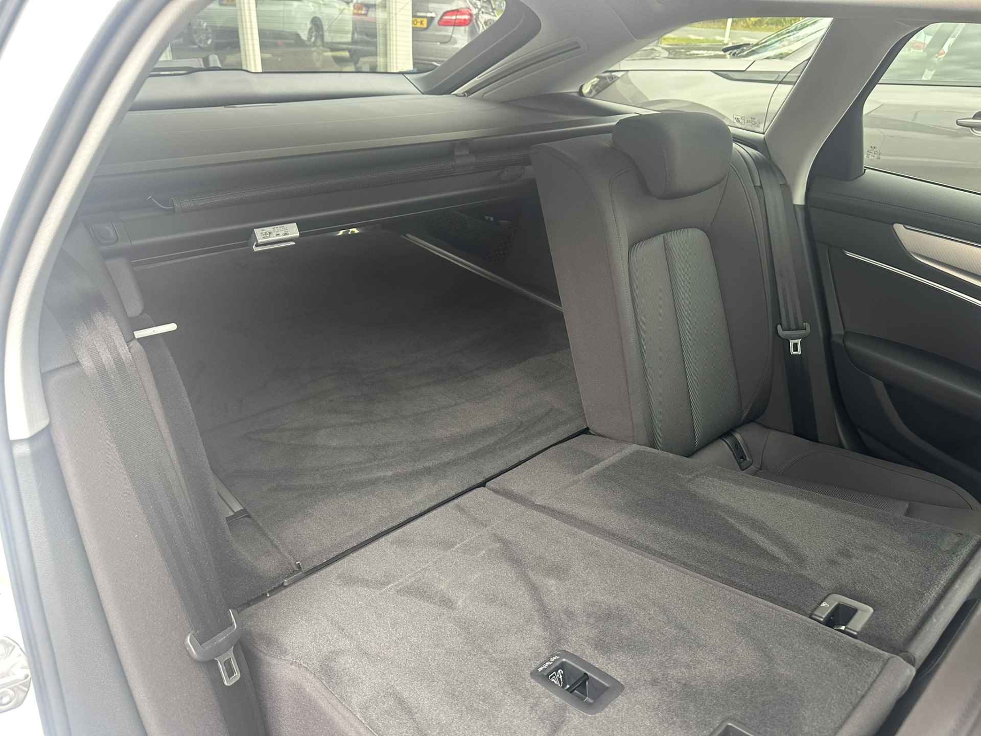 Audi A6 Avant 40 TDI 204pk Advanced edition | LED | Sportstoelen elekt. verstelbaar | 360 gr. Camera | Apple Carplay | Navi - 87/95