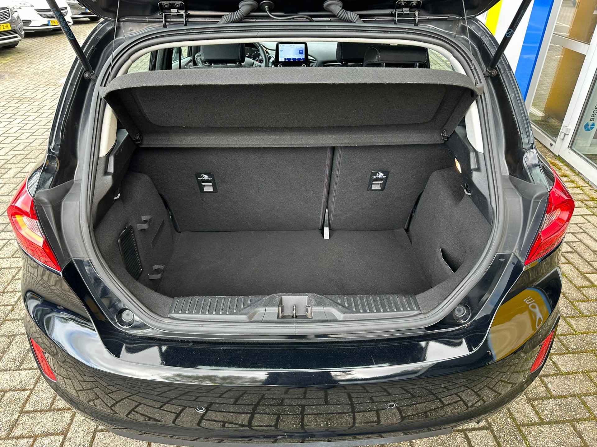 Ford Fiesta 1.0 EcoBoost 100 PK TITANIUM | STOEL- EN STUURVERWARMING| CAMERA| CRUISE CONTROL| NAVIGATIE| CLIMATE CONTROL| - 33/39