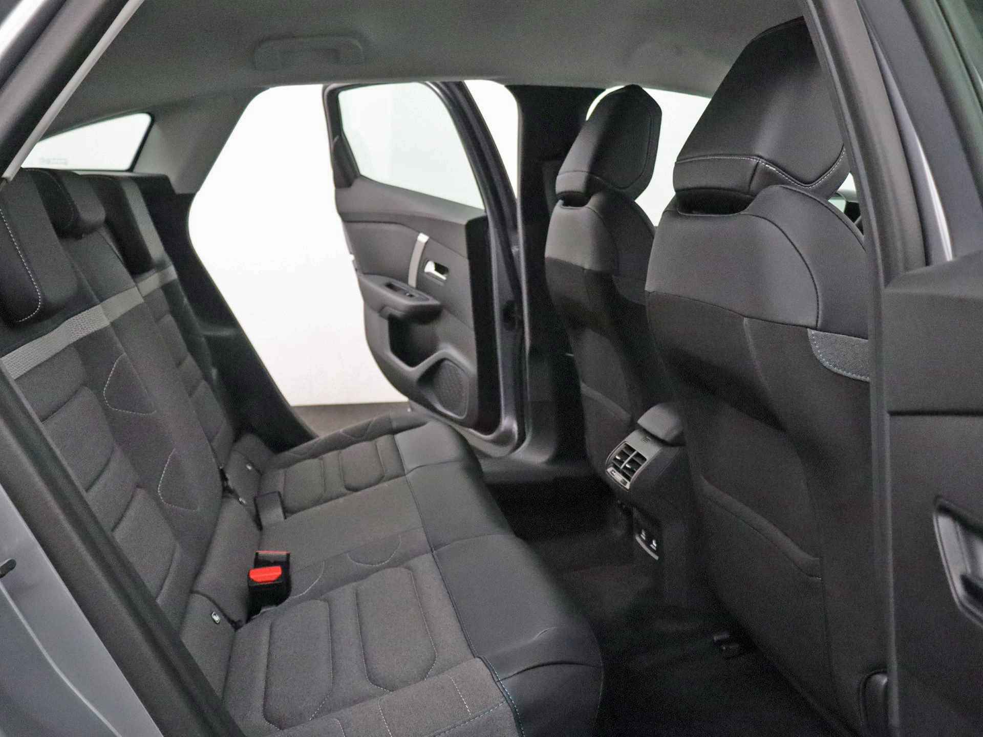 Citroën Ë-C4 You 50 kWh | Rijklaar | Apple Carplay | Comfort Seats | - 9/26