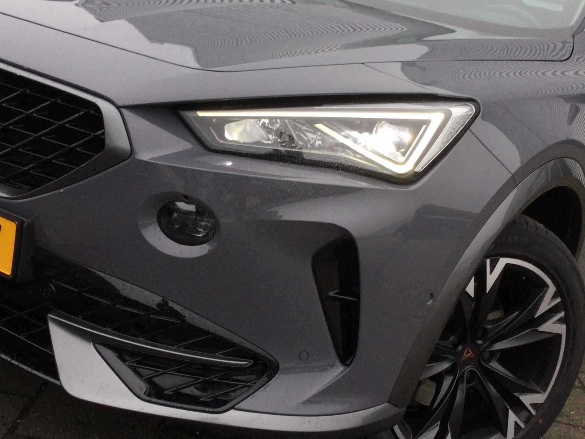 CUPRA Formentor 2.0 TSI 4DRIVE 190 PK | LED | Camera | Elekt. achterklep | - 35/39