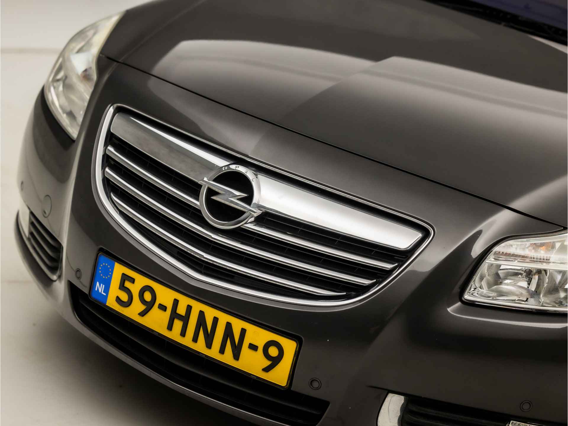 Opel Insignia 1.8 Cosmo (YOUNGTIMER, NAVIGATIE, NAP, CLIMATE, STOELVERWARMING, LEDEREN SPORTSTOELEN, GETINT GLAS, BLUETOOTH, PARKEERSENSOREN, NIEUWE APK, NIEUWSTAAT) - 29/33