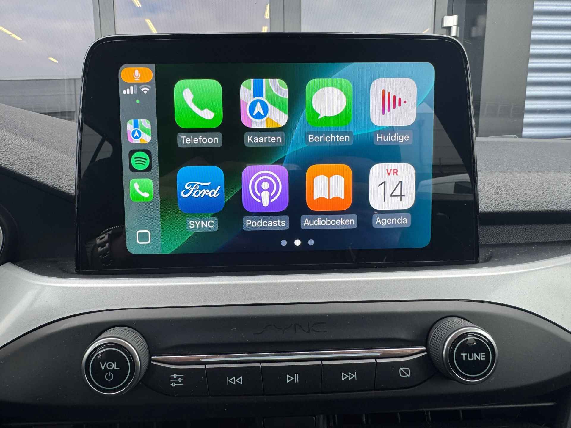 Ford Focus Wagon 1.0 EcoBoost Titanium Business Automaat|Apple carplay|Navi|Stoel en Stuurverwarming - 24/33