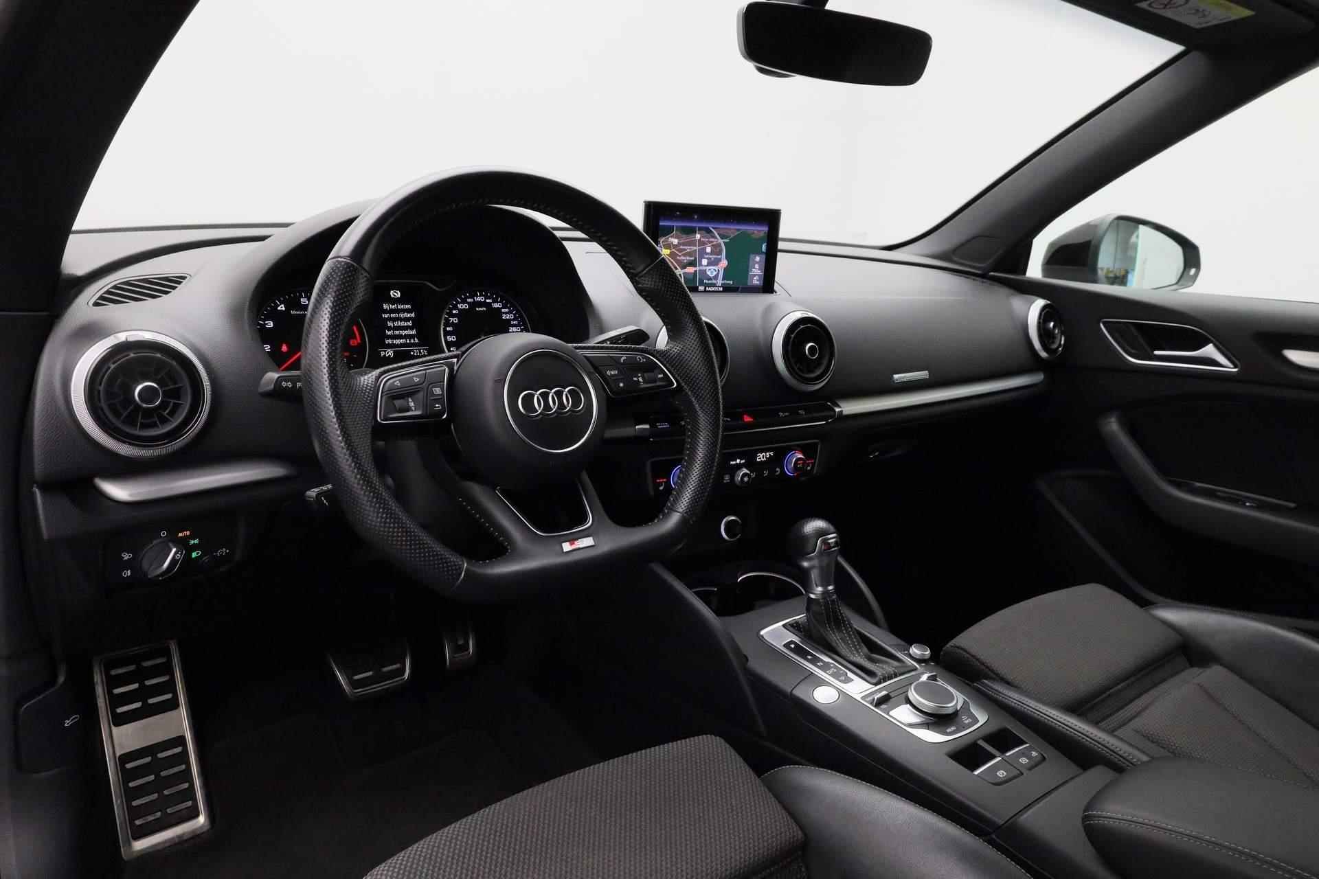 Audi A3 Cabriolet 35 TFSI 150PK S-tronic CoD Sport S Line Edition | Keyless | 19 inch | Navi | Full LED | Apple Carplay / Android Auto - 2/41