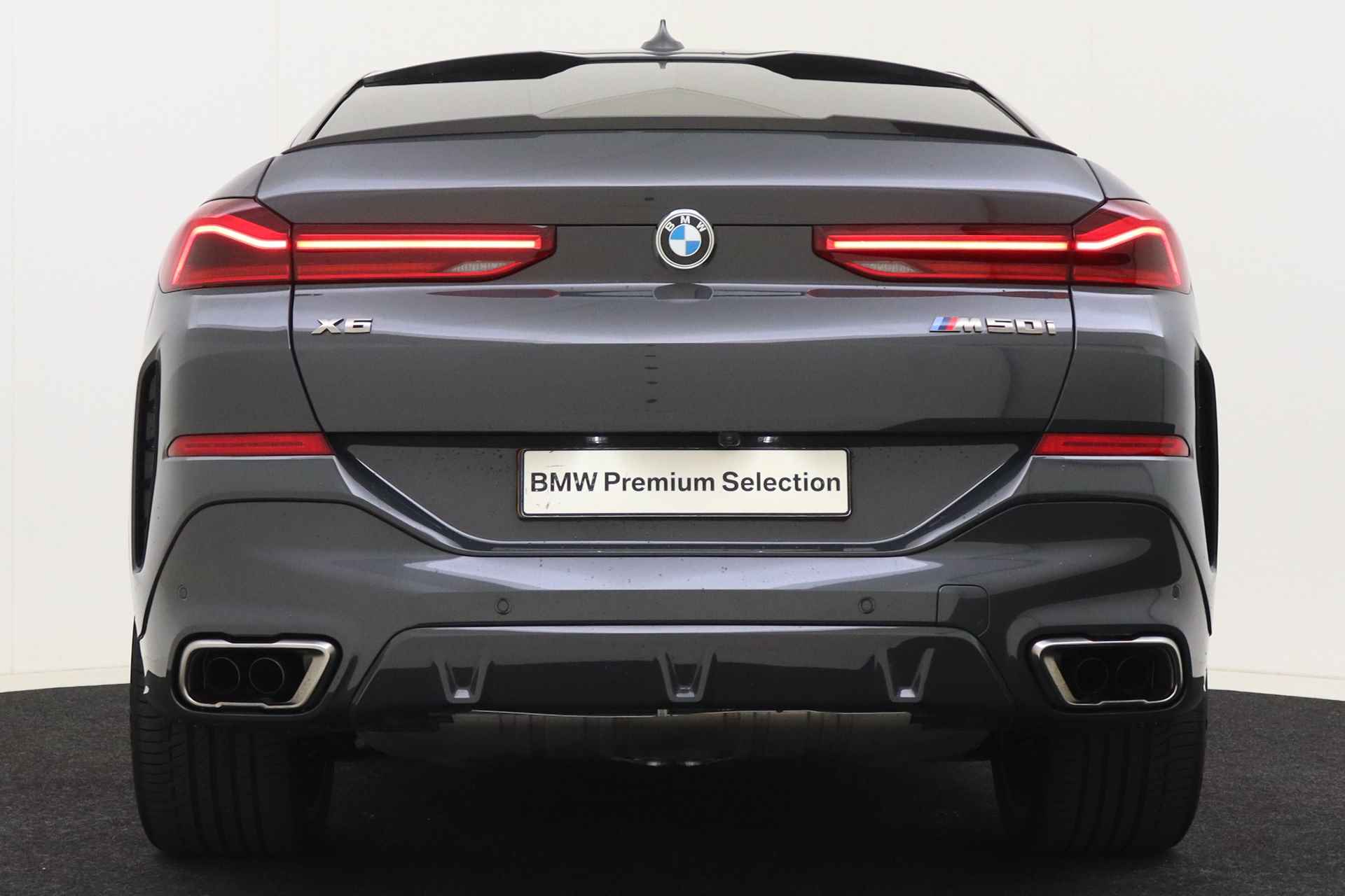 BMW X6 M50i High Executive Automaat / Panoramadak Sky Lounge / Adaptief M Onderstel Professional / Massagefunctie / Laserlight / Trekhaak / Active Steering / Soft-Close - 6/94
