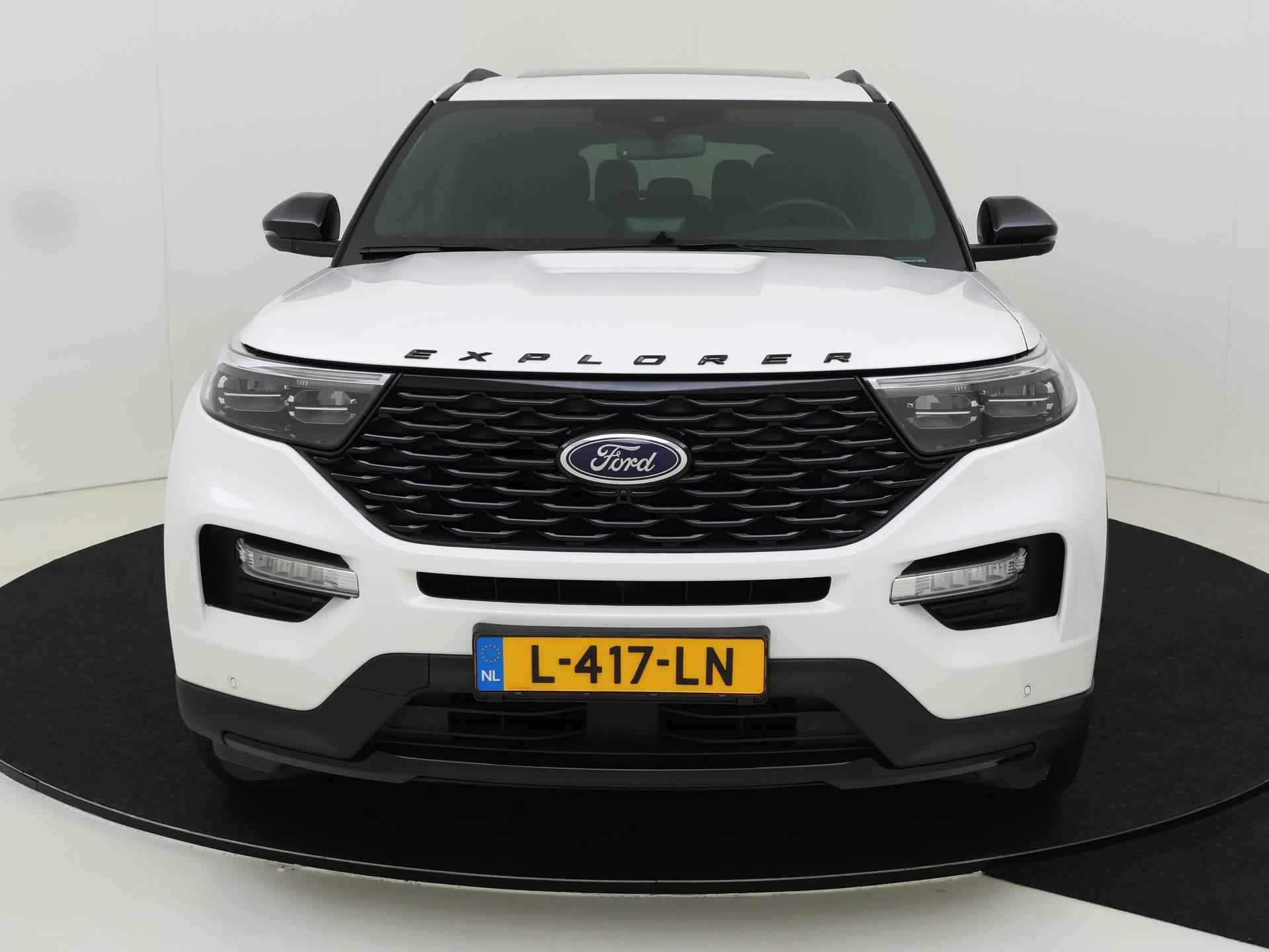 Ford Explorer 3.0 V6 EcoBoost PHEV ST-Line | Panorama dak | Navigatie | Leder | 7 persoons | - 9/35