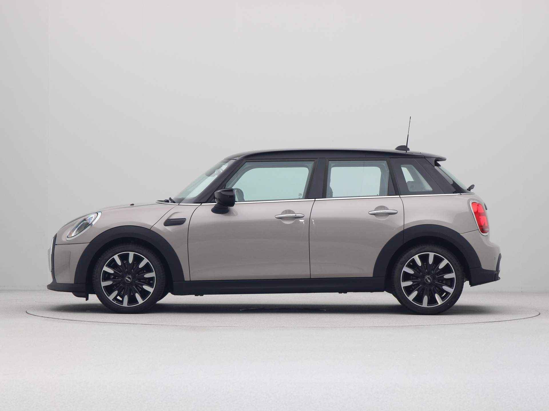 MINI 5-deurs Cooper Classic Aut. - 13/23