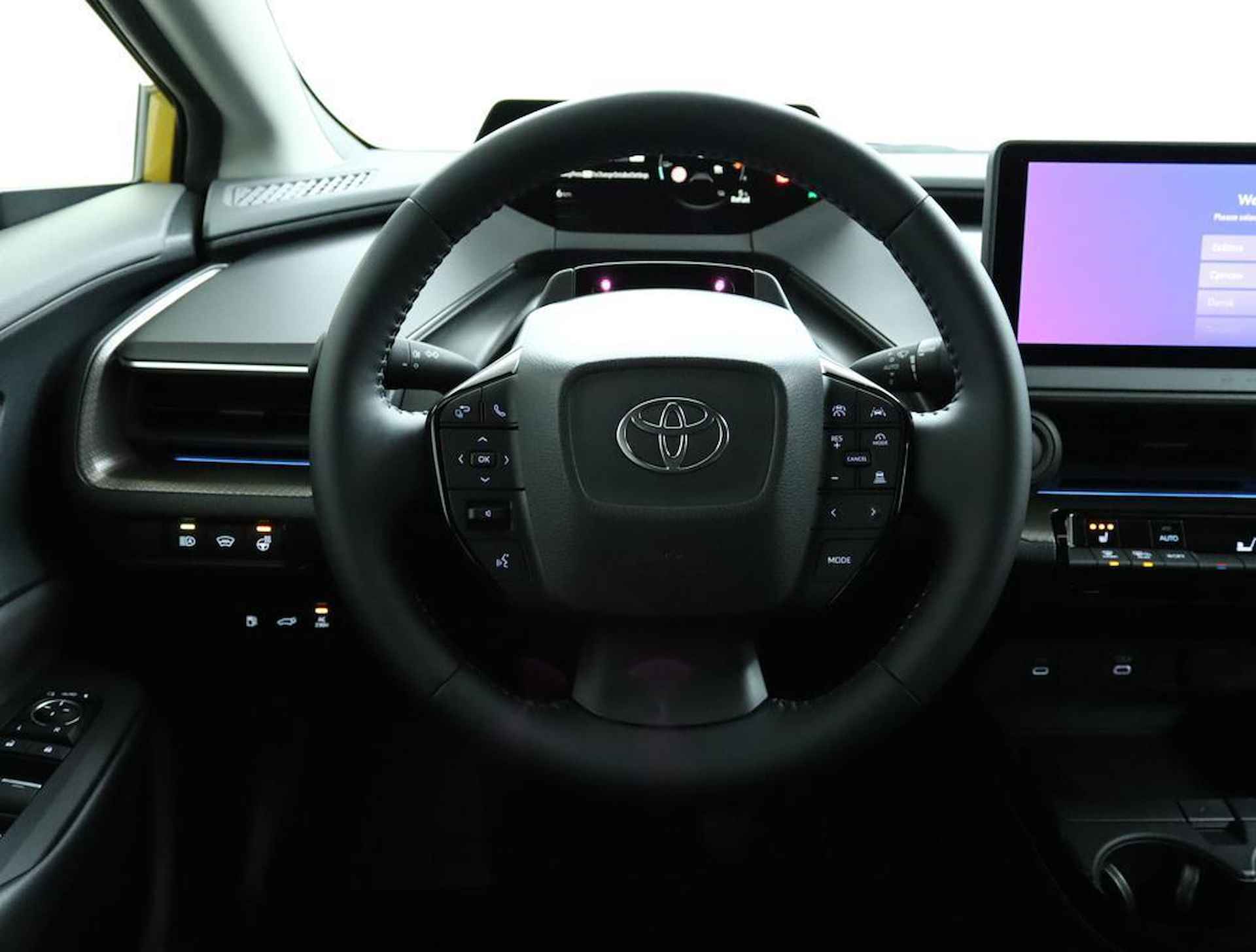 Toyota Prius 2.0 Plug-in Executive | Apple CarPlay | Android Auto |  Adaptive Cruise Control | 19" lichtmetalen velgen | Parkeersensoren | Achteruitrijcamera | - 52/54