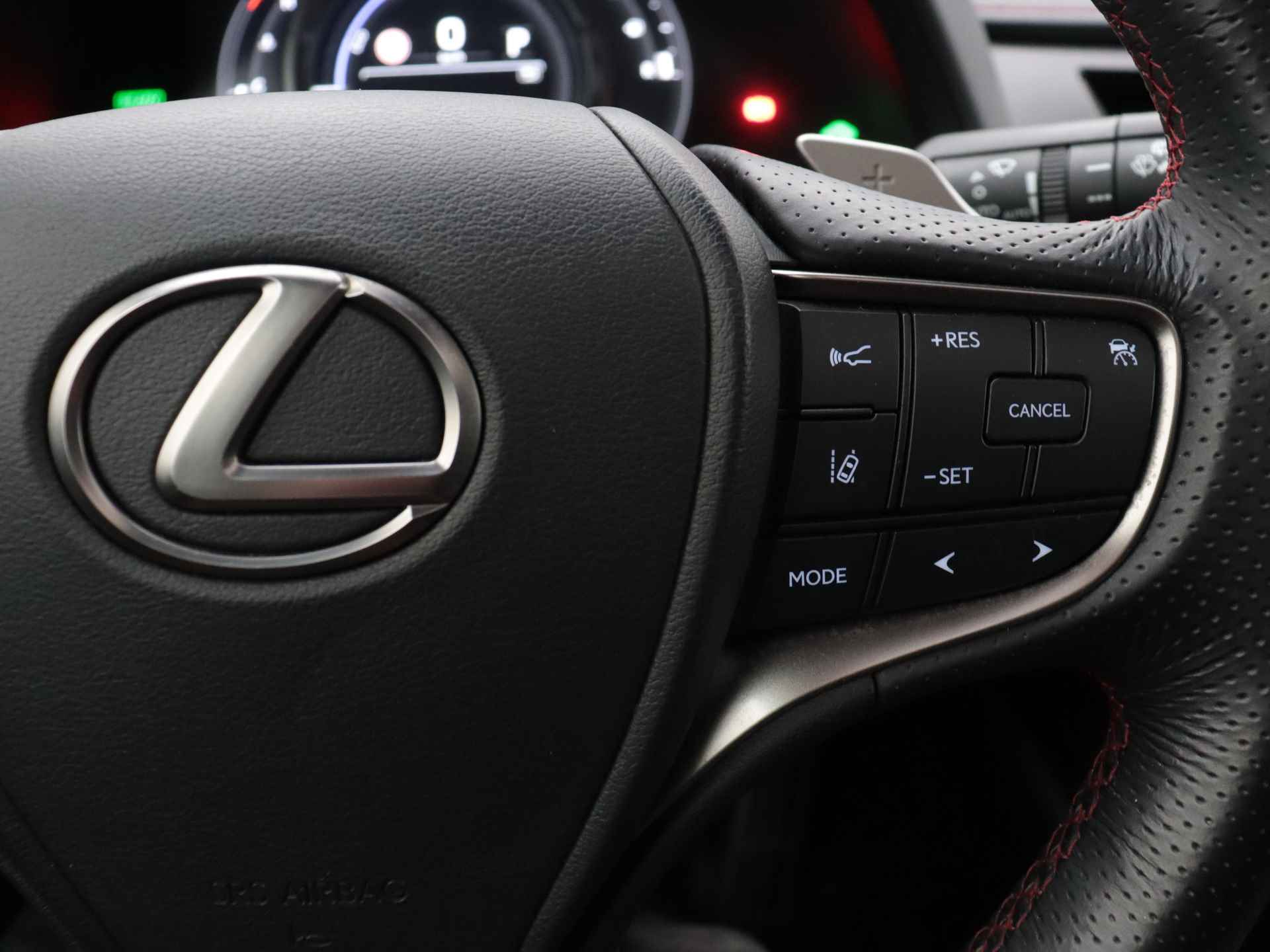 Lexus UX 250h F Sport Line Limited | Leer | Elektrische stoelen | Stoelverwarming | Premium Navigatie | - 24/48