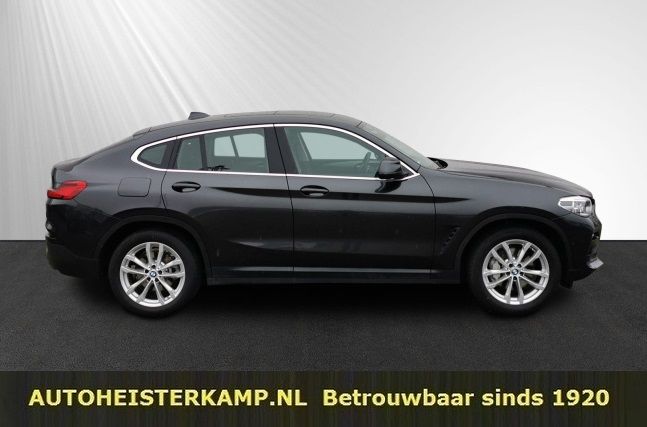 BMW X4 xDrive30i 252 PK Panoramadak Head-Up bij viaBOVAG.nl