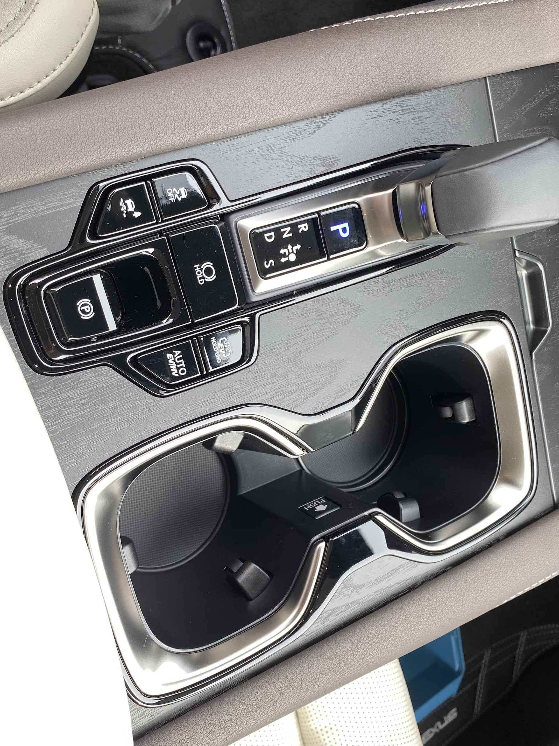 Lexus RX 450h+ Plug-in Hybrid President Line DIRECT LEVERBAAR STOELVENTILATIE MARK LEVINSON STUURVERW MEMORYSEATS - 26/37