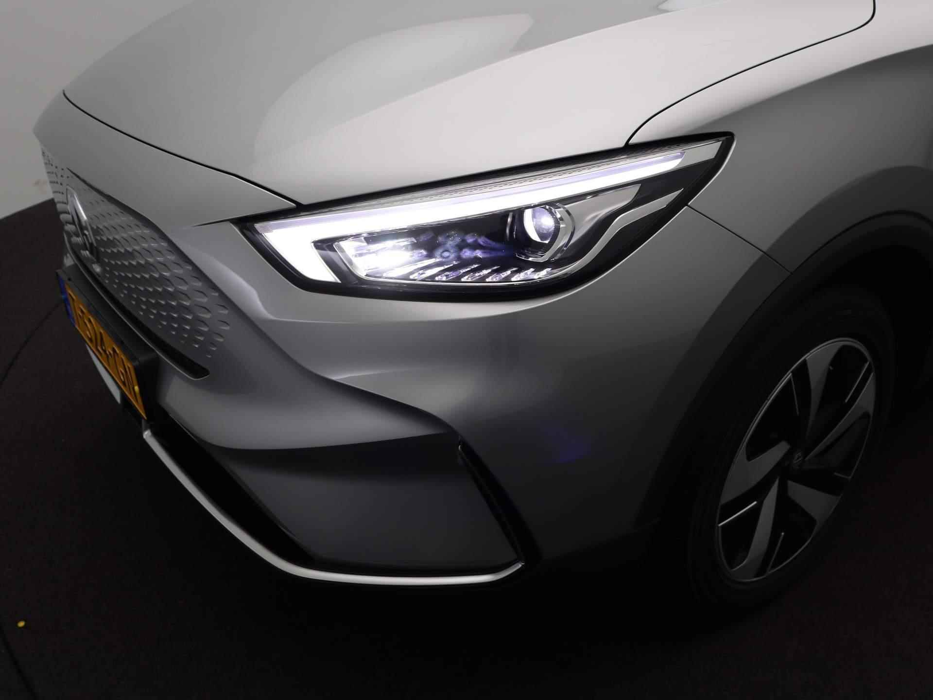 MG ZS EV Standard Range Luxury | Leder | Panoramadak | Navi | Led Koplampen | Camera | Apple CarPlay | - 14/26