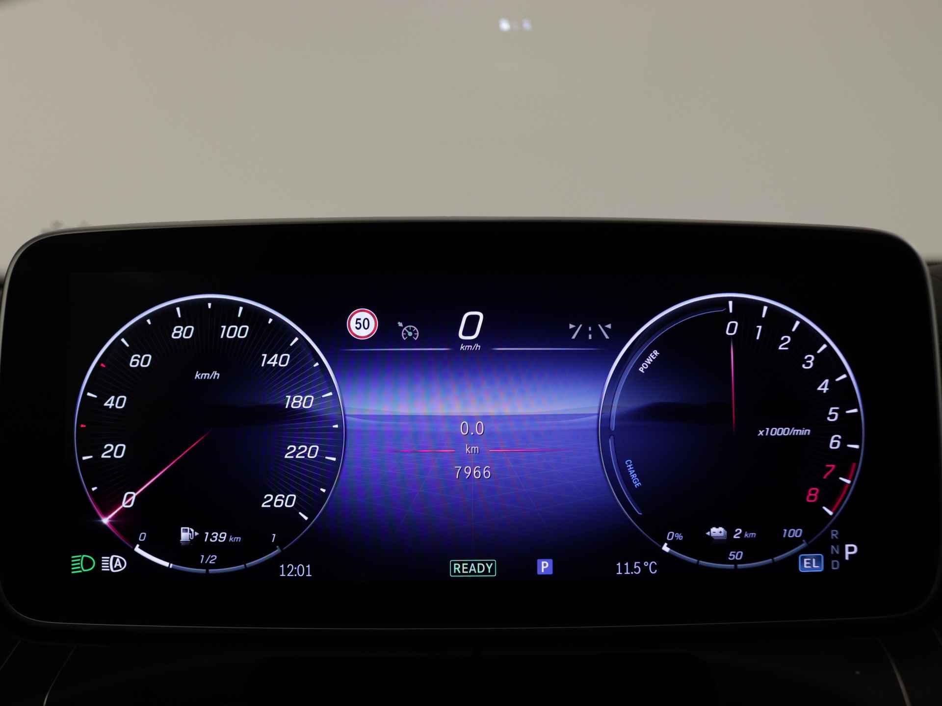 Mercedes-Benz C-Klasse 300 e AMG Line | Trekhaak | Panoramadak | Burmester-Audio | Memory Seat | | Inclusief 24 maanden Mercedes-Benz Certified garantie voor Europa. | - 7/45