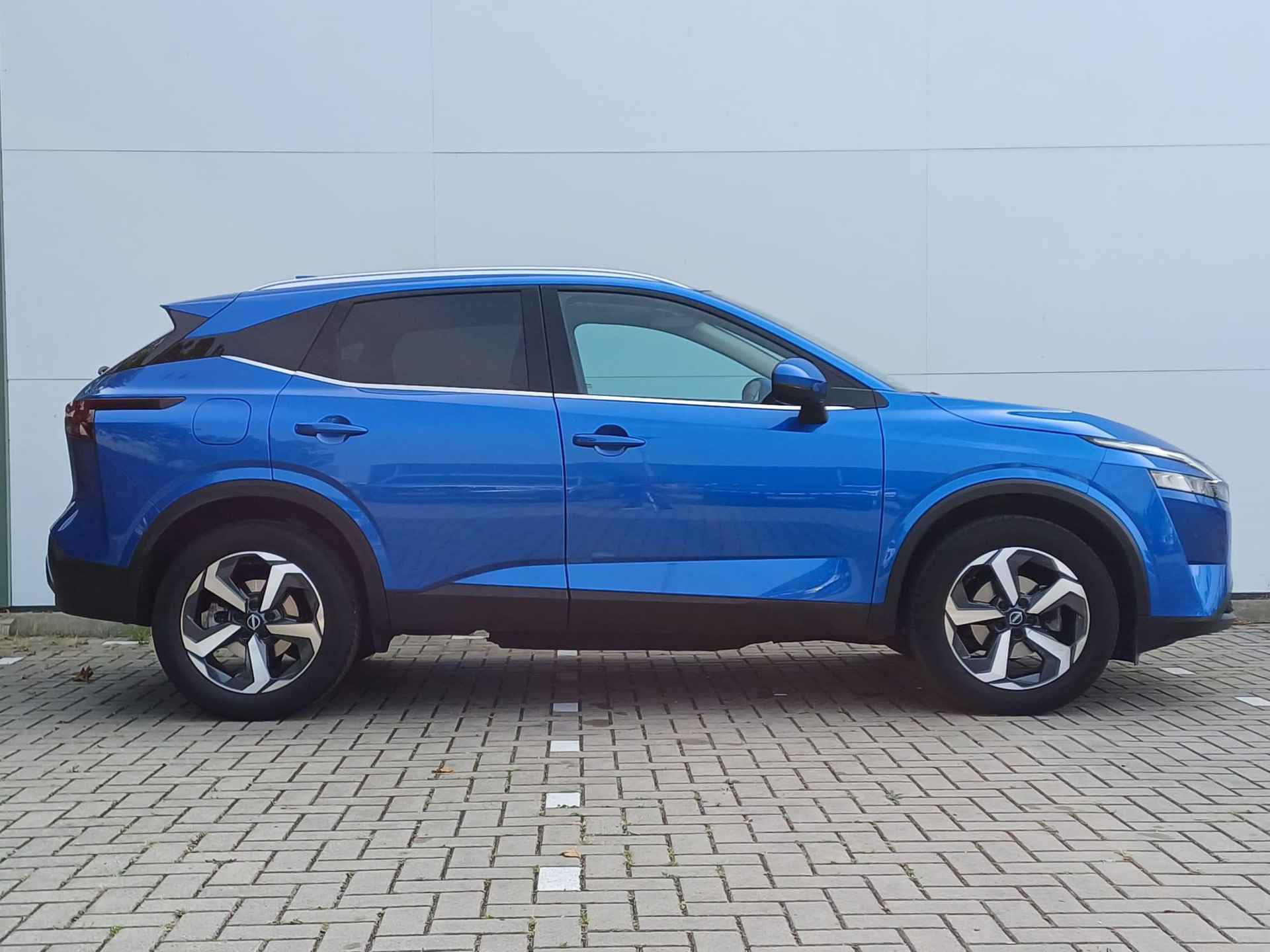 Nissan Qashqai 1.3 MHEV 158 Xtronic N-Connecta Automaat / Panoramadak / Climate Control / Parkeersensoren + Camera / Lichtmetalen Velgen / Schakelpaddels / LED - 37/38