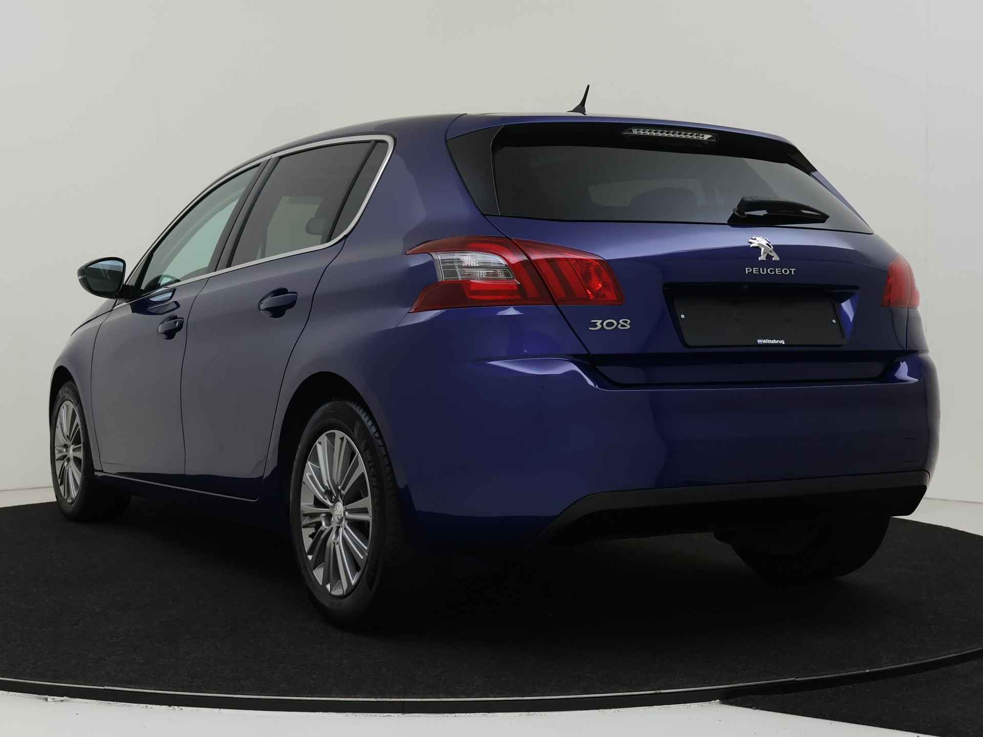 Peugeot 308 1.2 PureTech Blue Lease Premium 130 pk Automaat | Navigatie | Panorama Dak | Camera - 5/34