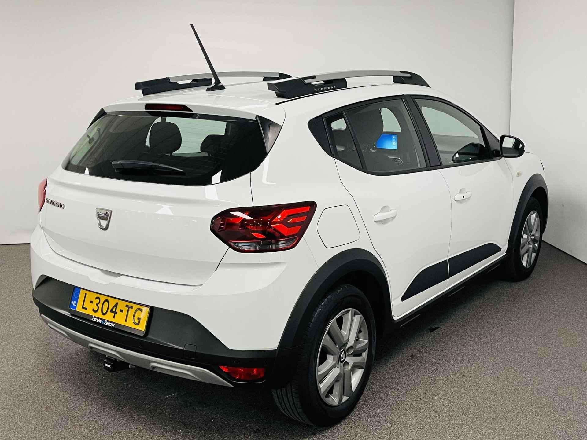 Dacia Sandero Stepway 1.0 TCe 100 Bi-Fuel Comfort Airco camera parkeersensoren cruise controle trekhaak LPG cruise controlehoge instap zeer mooie auto dealer onderhouden - 2/21