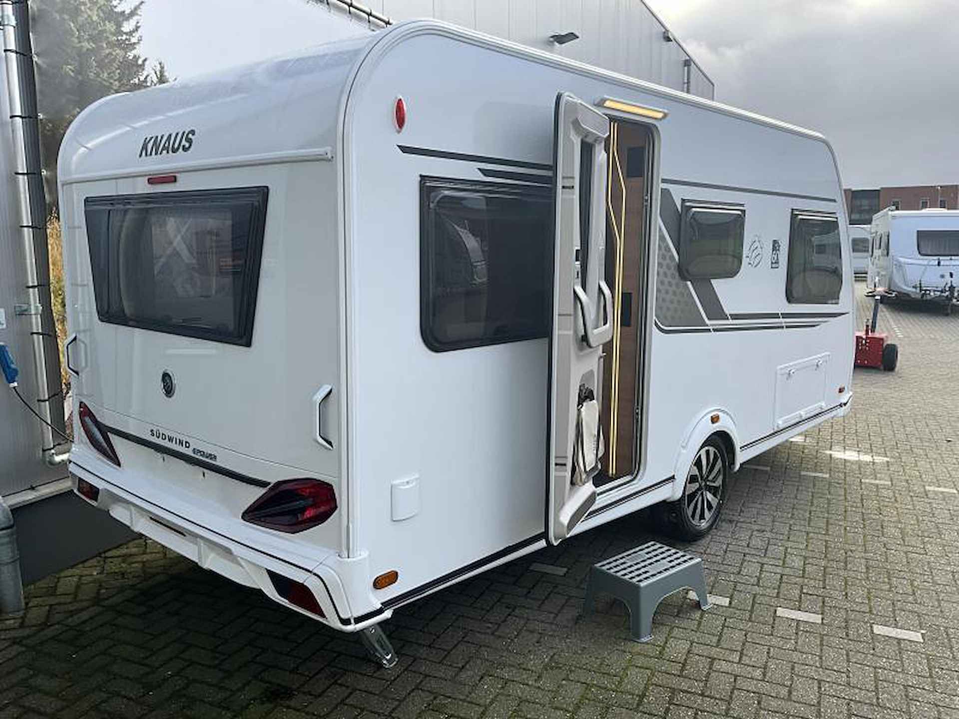 Knaus Sudwind 60 Years 460 EU E-POWER-AIRCO-ENKEL BED - 3/11