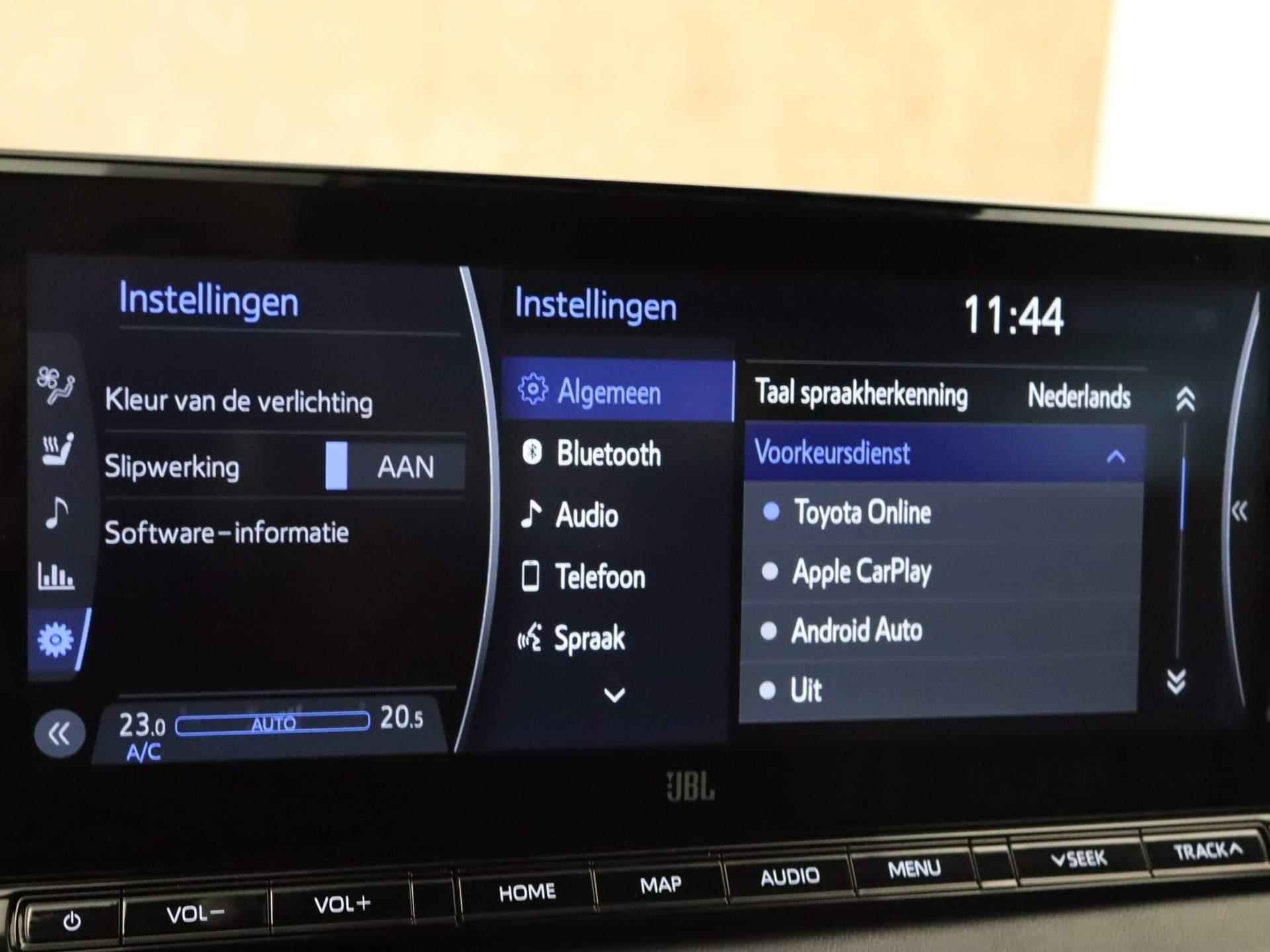 Toyota Mirai Prestige ORIGINEEL NEDERLANDSE AUTO - BTW AUTO - 16% BIJTELLING - JBL GELUIDSINSTALLATIE - ELEKTRISCH VERSTELBARE VOORSTOELEN - ACHTERBANKVERWARMING - VOORSTOELEN VERWARMD - HEAD UP DISPLAY - CAMERA VOOR EN ACHTER - 20 INCH LICHT METALEN VELGEN - 25/38